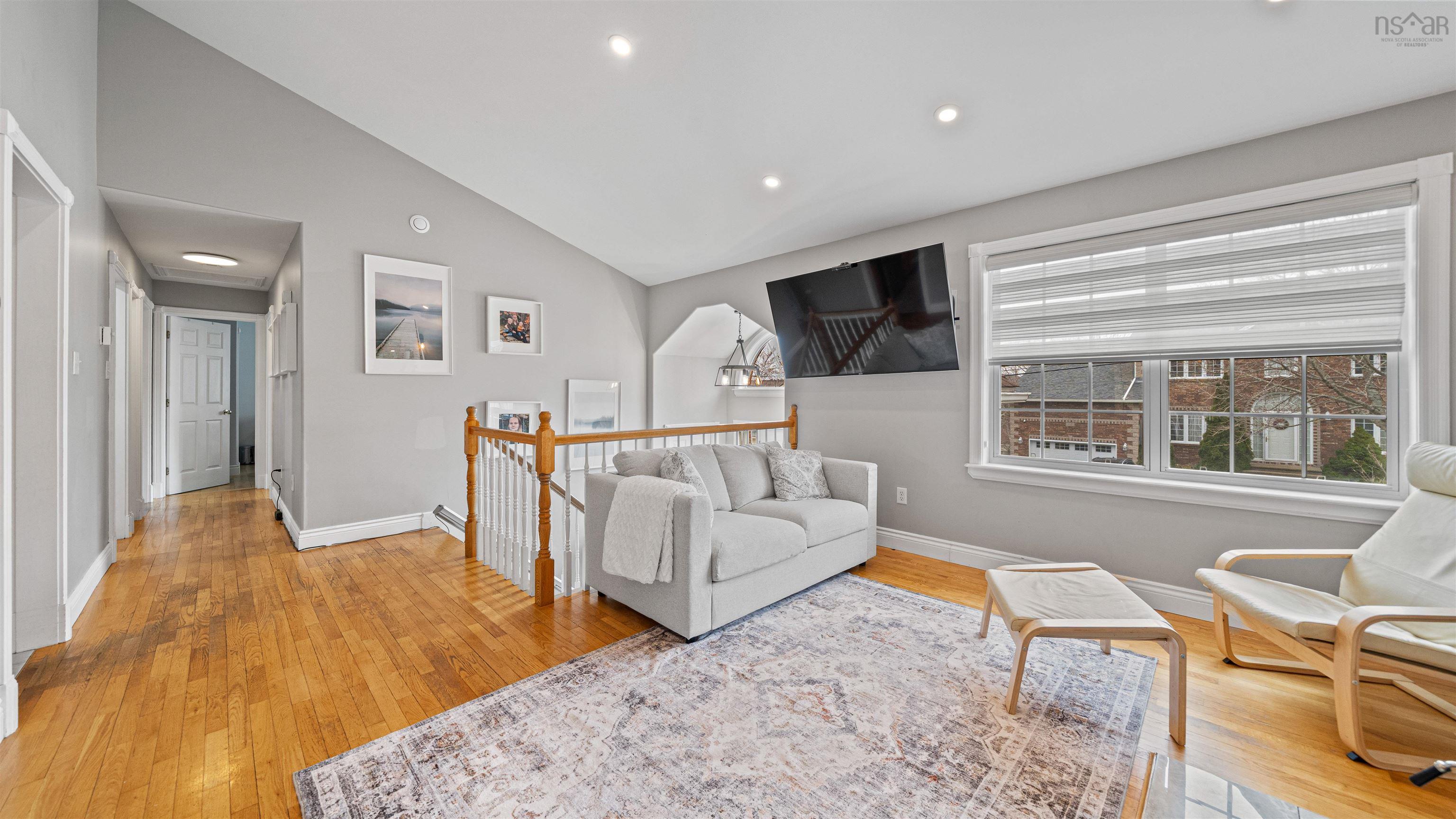 View image 8