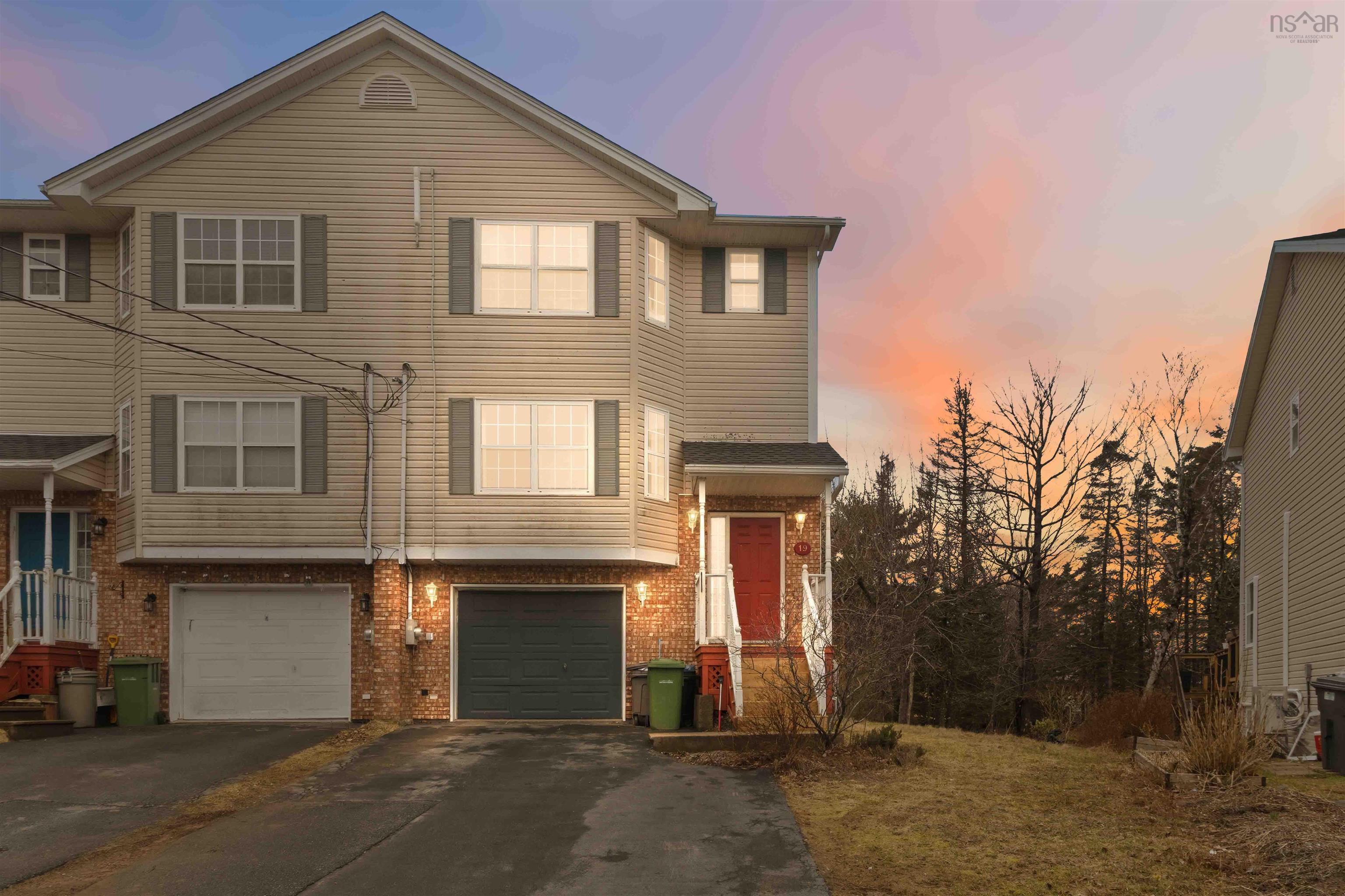 Thumbnail image for 19 Kayton Court MLS<sup>®</sup> 202609302