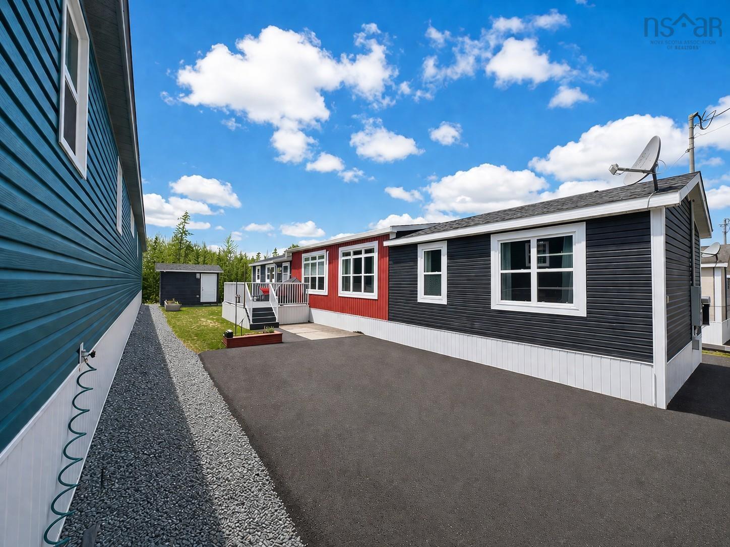 Thumbnail image for 77 Conway Drive MLS<sup>®</sup> 202609359