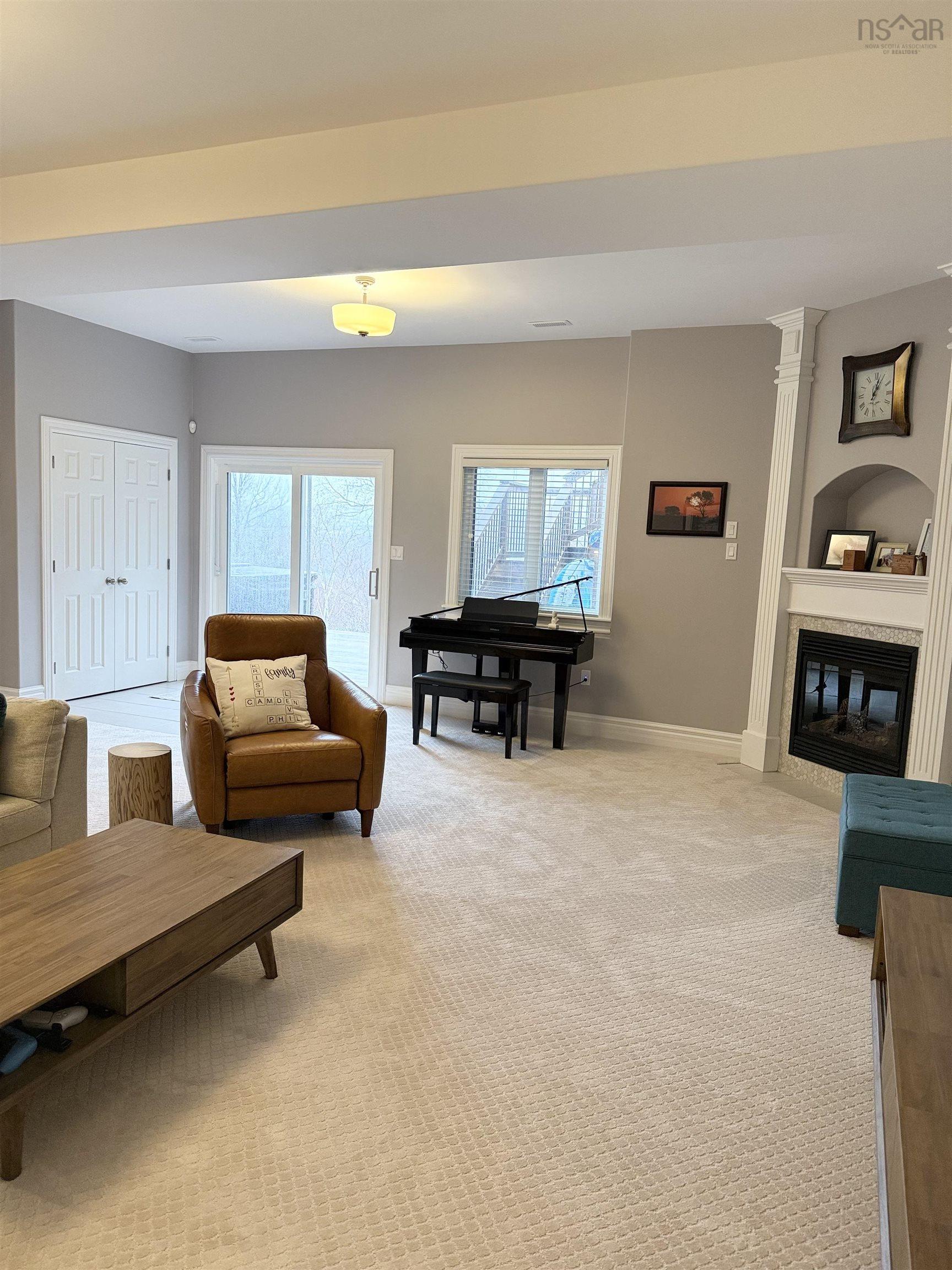 View image 9