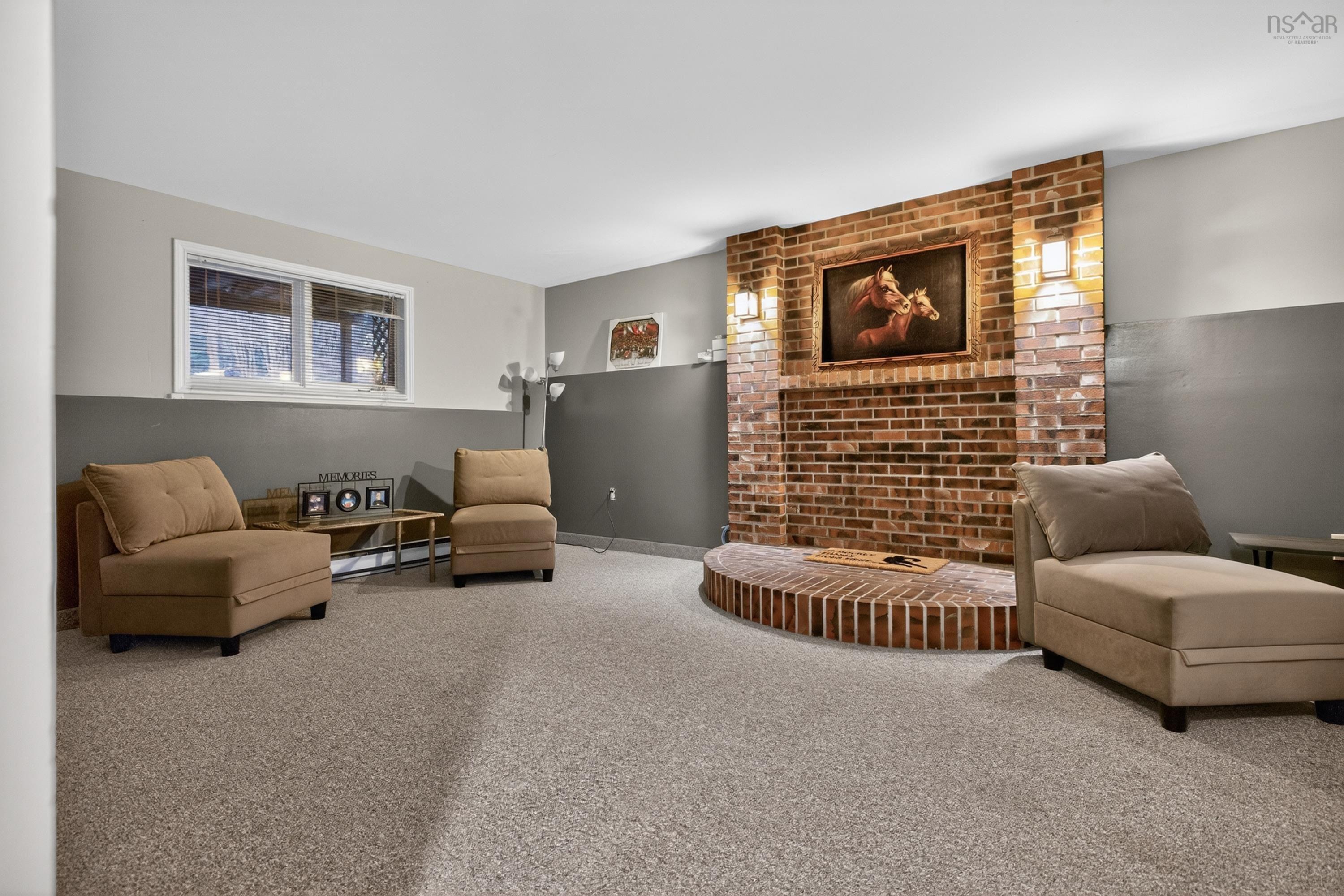 View image 18
