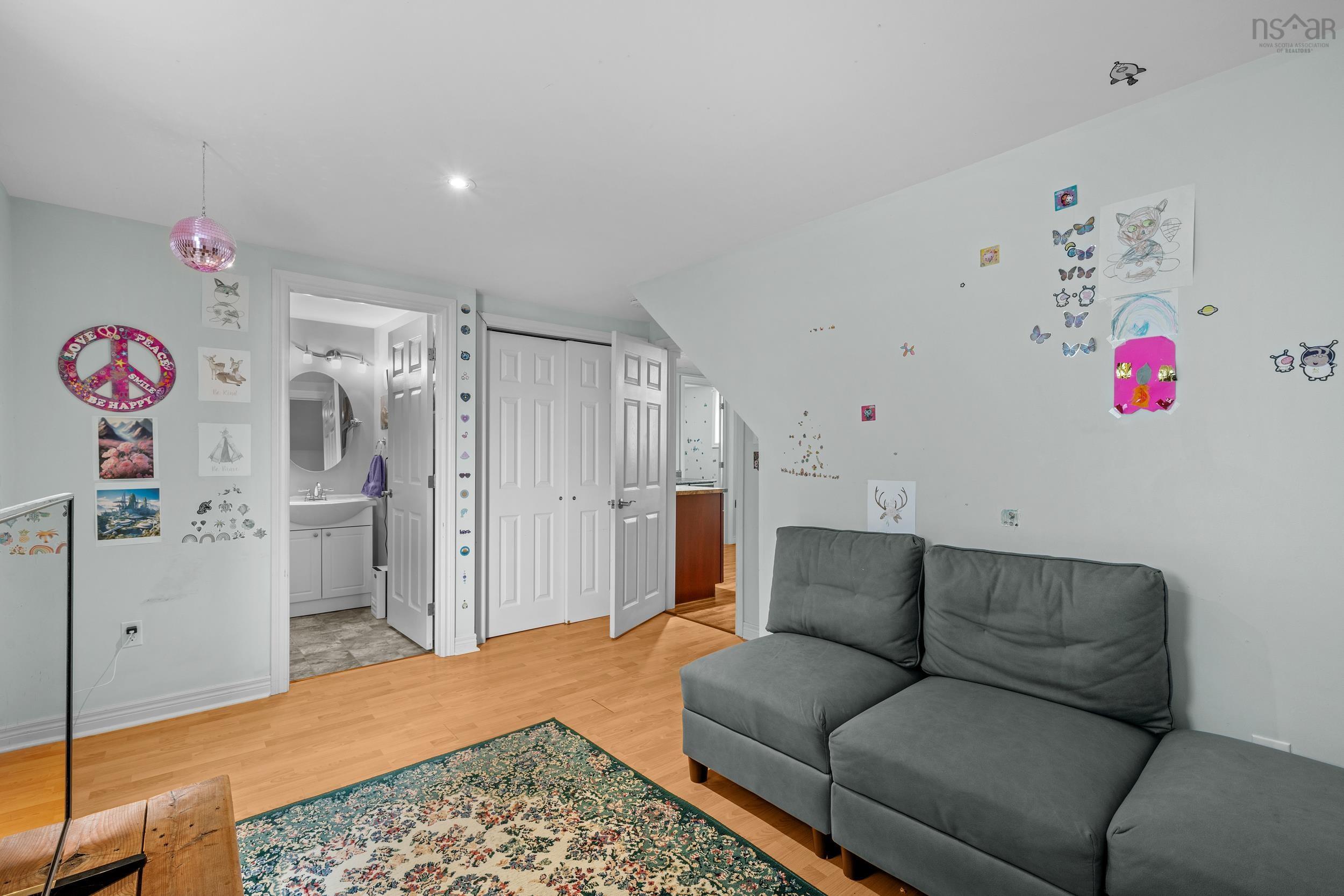 View image 32