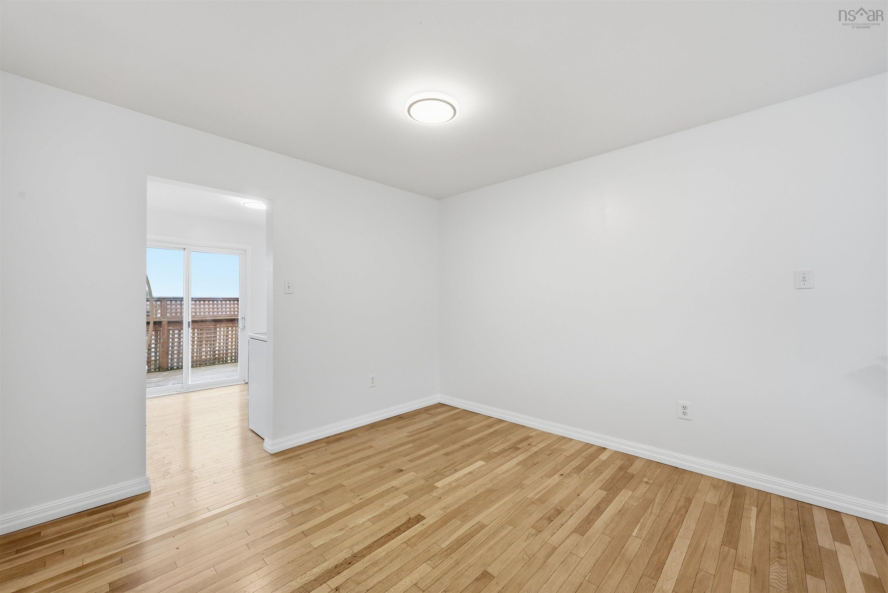 View image 11