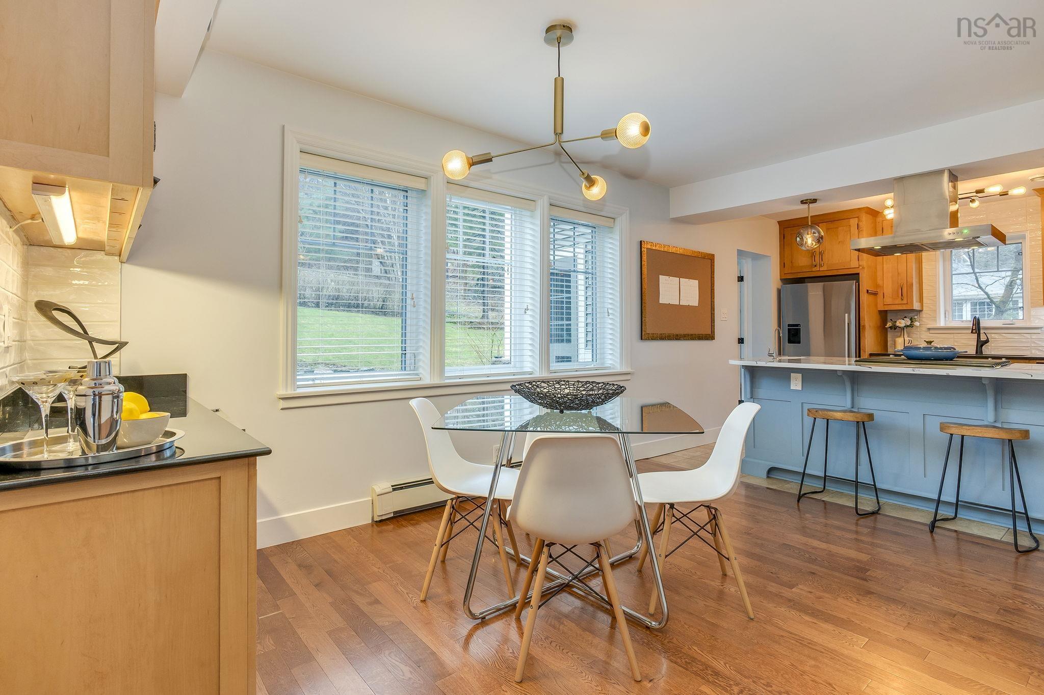 View image 12