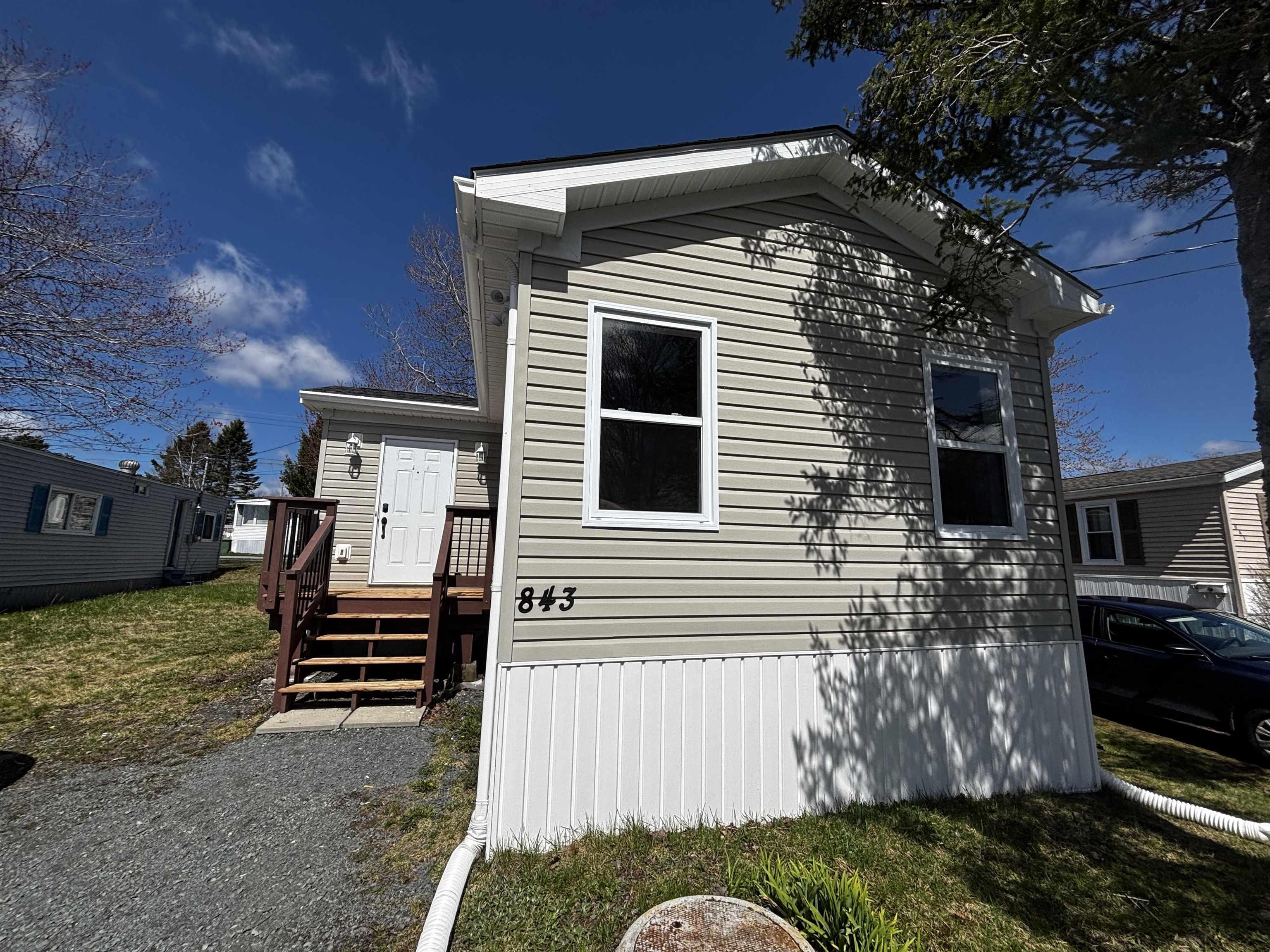 Thumbnail image for 843 Duggan Drive MLS<sup>®</sup> 202609675