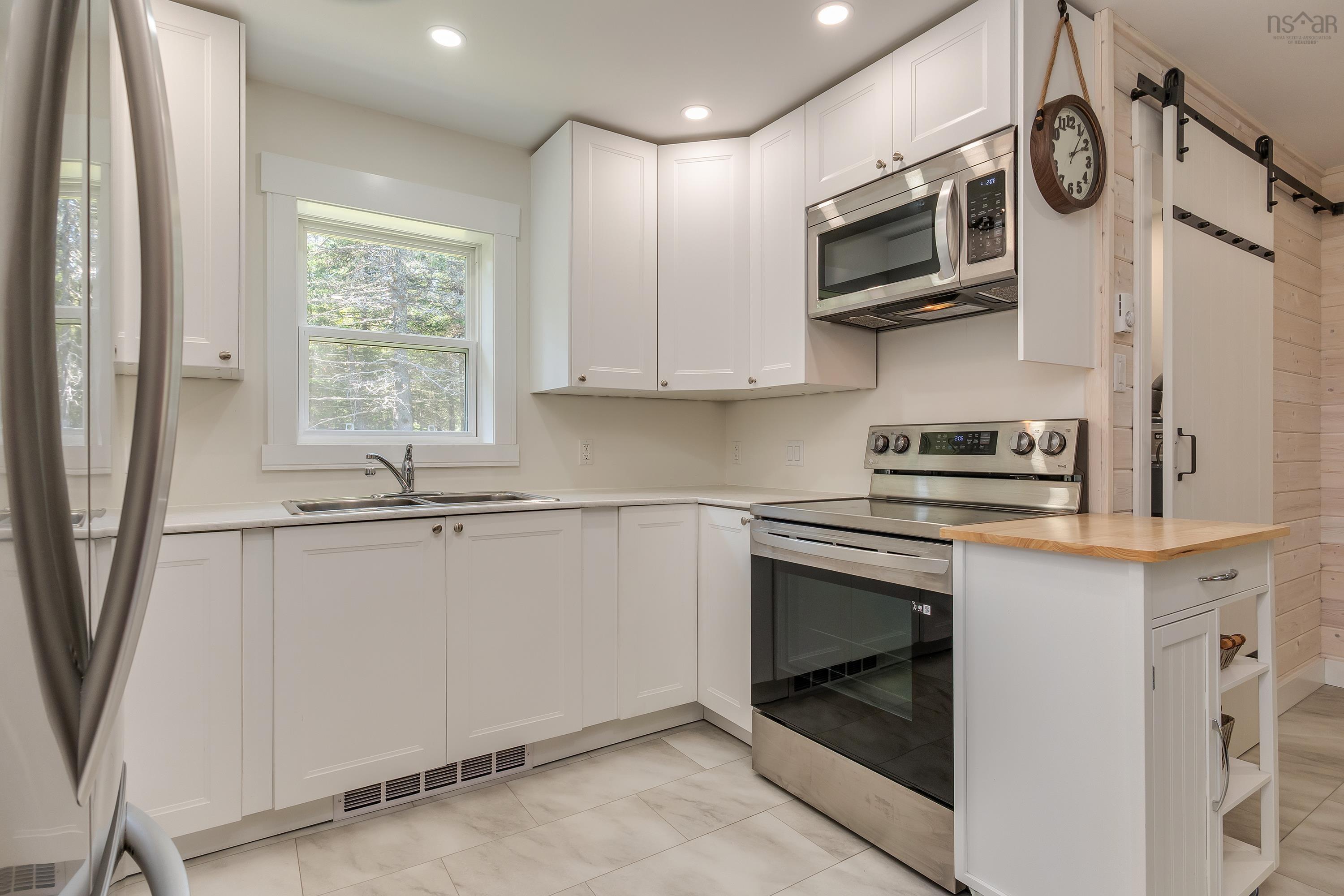 View image 12