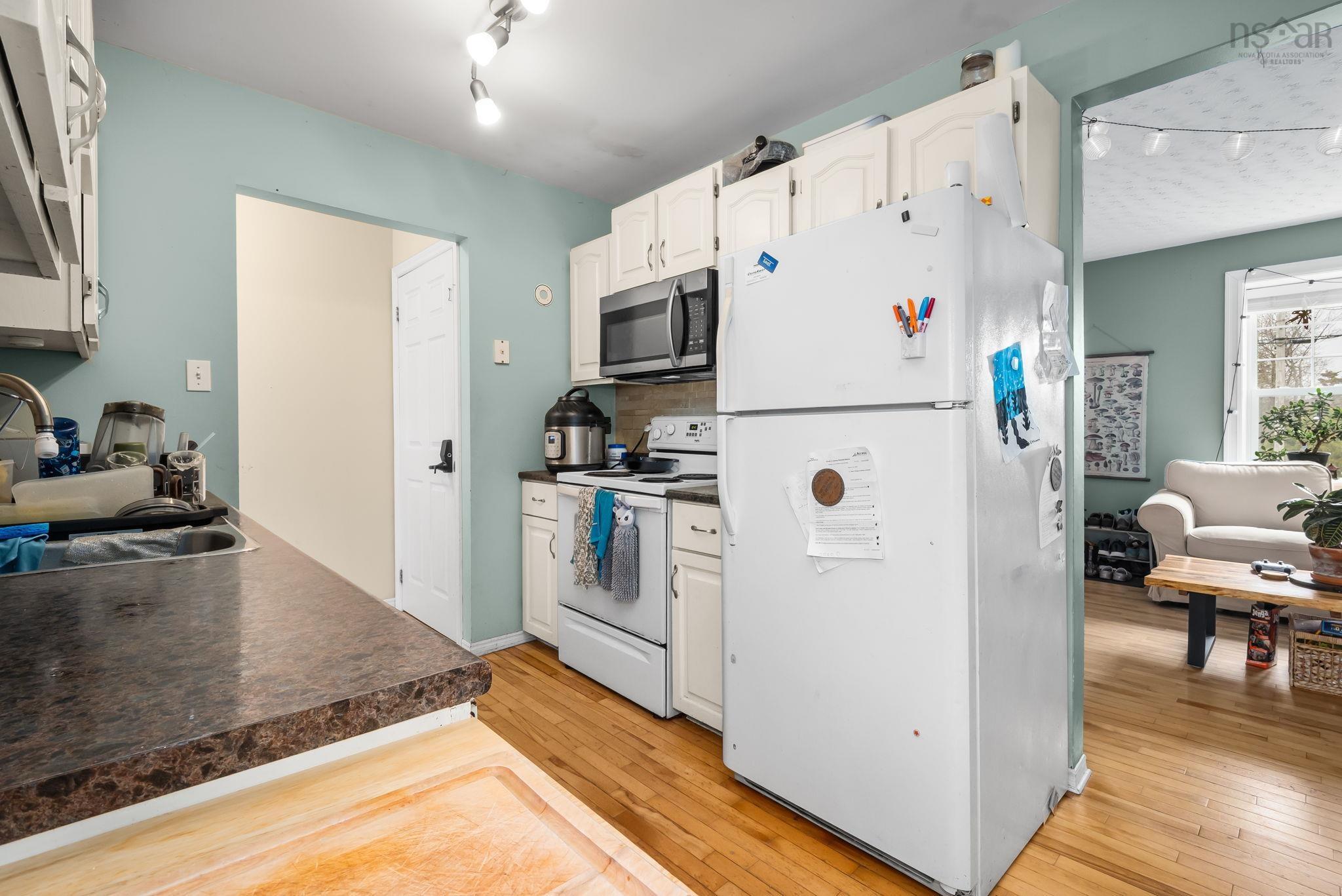 View image 16