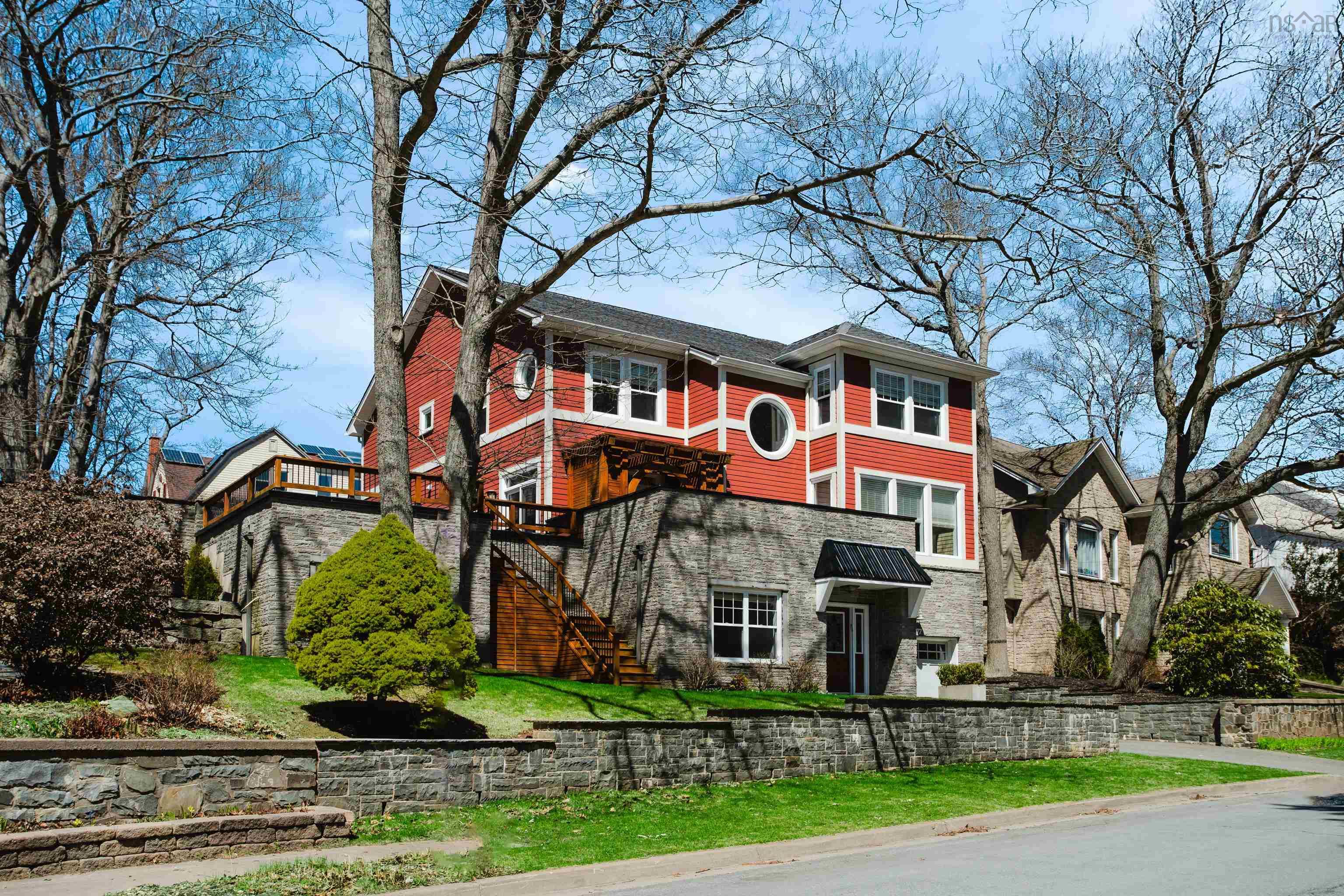Thumbnail image for 6177 Regina Terrace MLS<sup>®</sup> 202609805