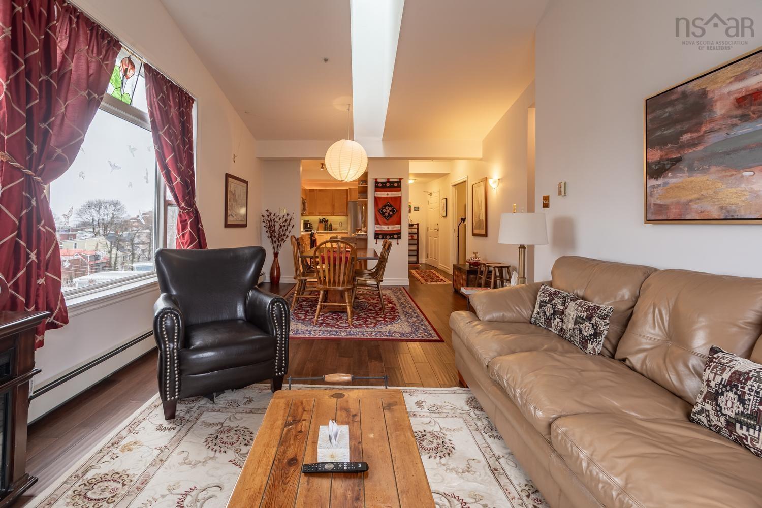 View image 12