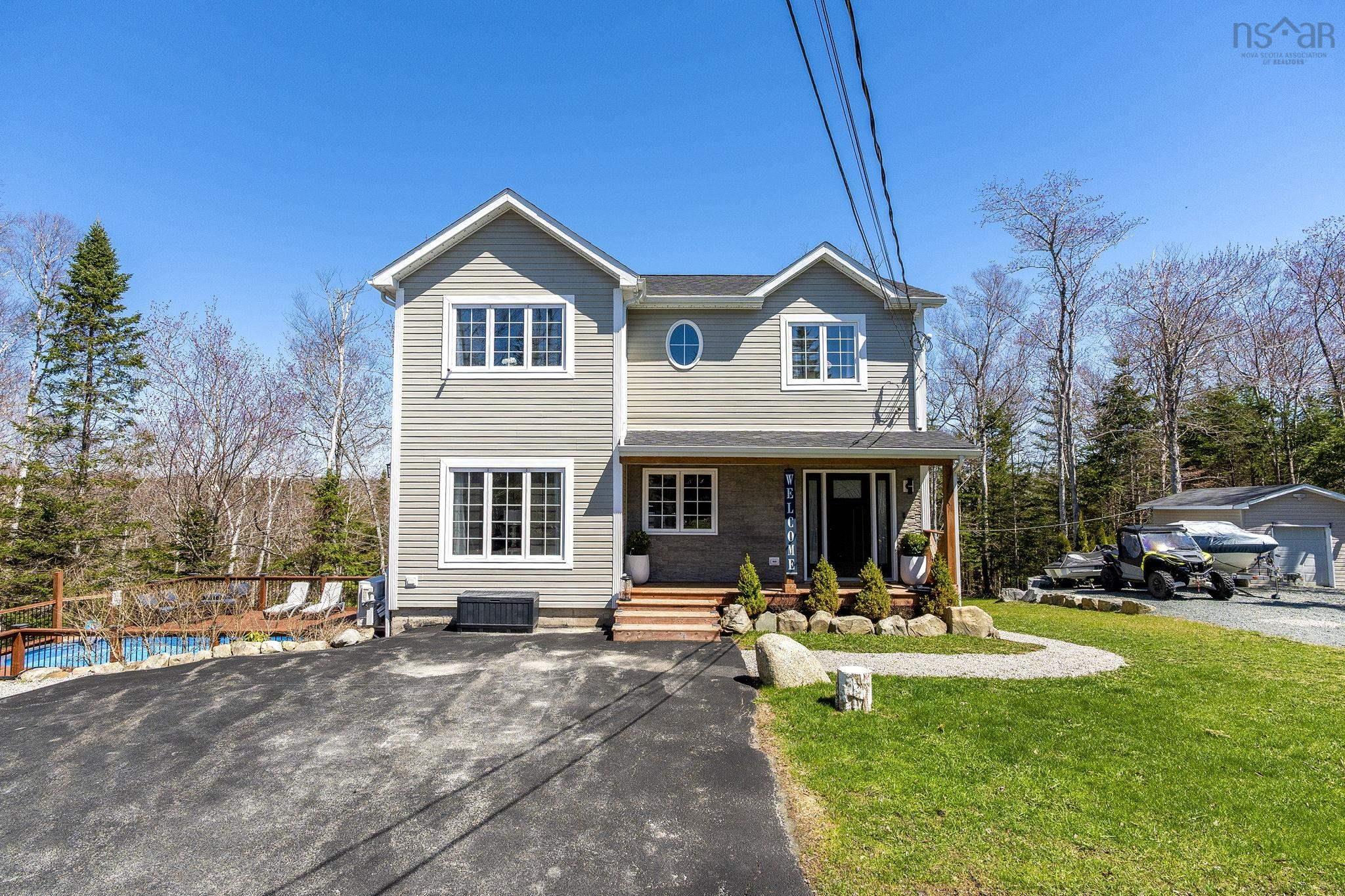 Thumbnail image for 569 Lakecrest Drive MLS<sup>®</sup> 202609872