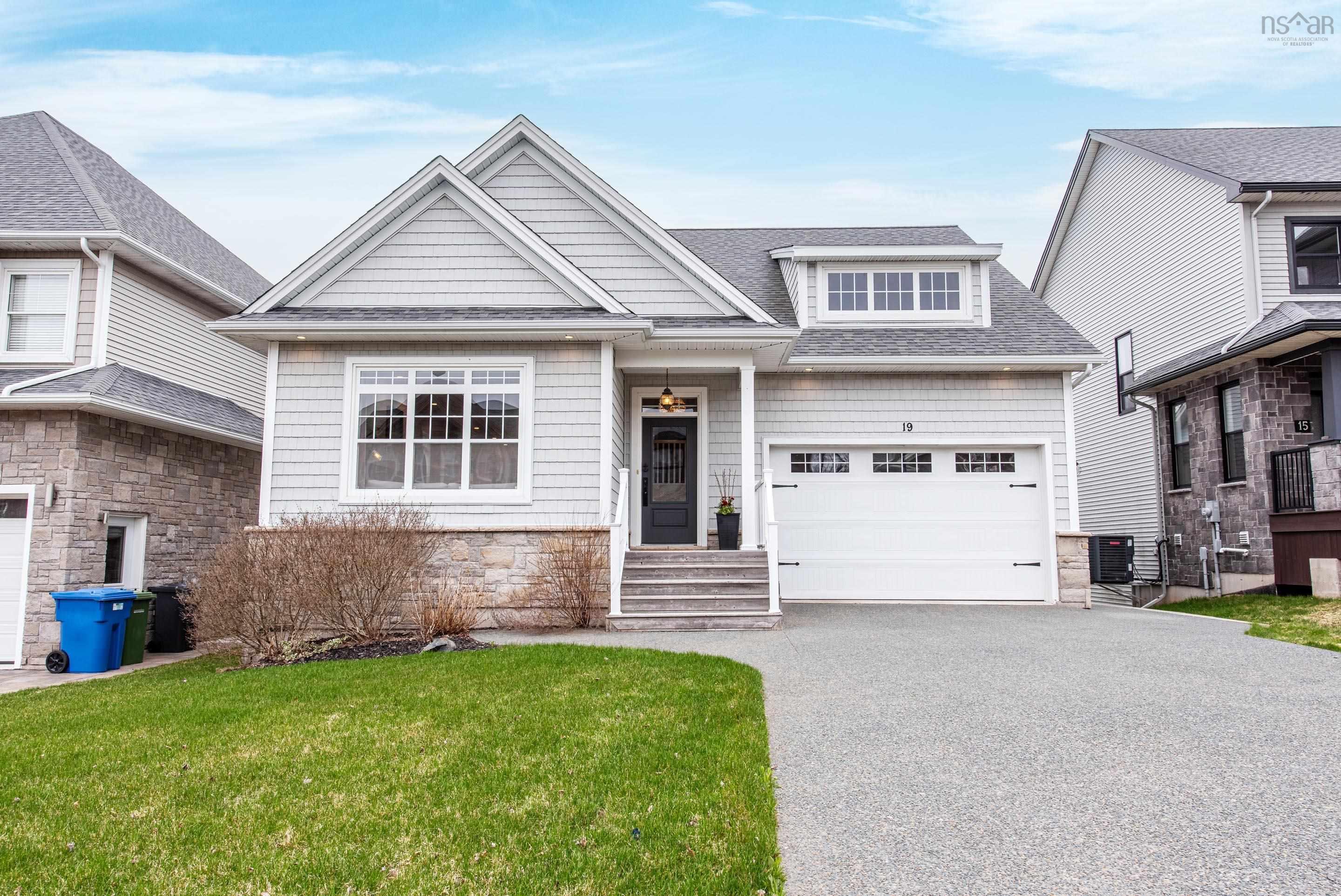 Thumbnail image for 19 Cranfield Court MLS<sup>®</sup> 202609885