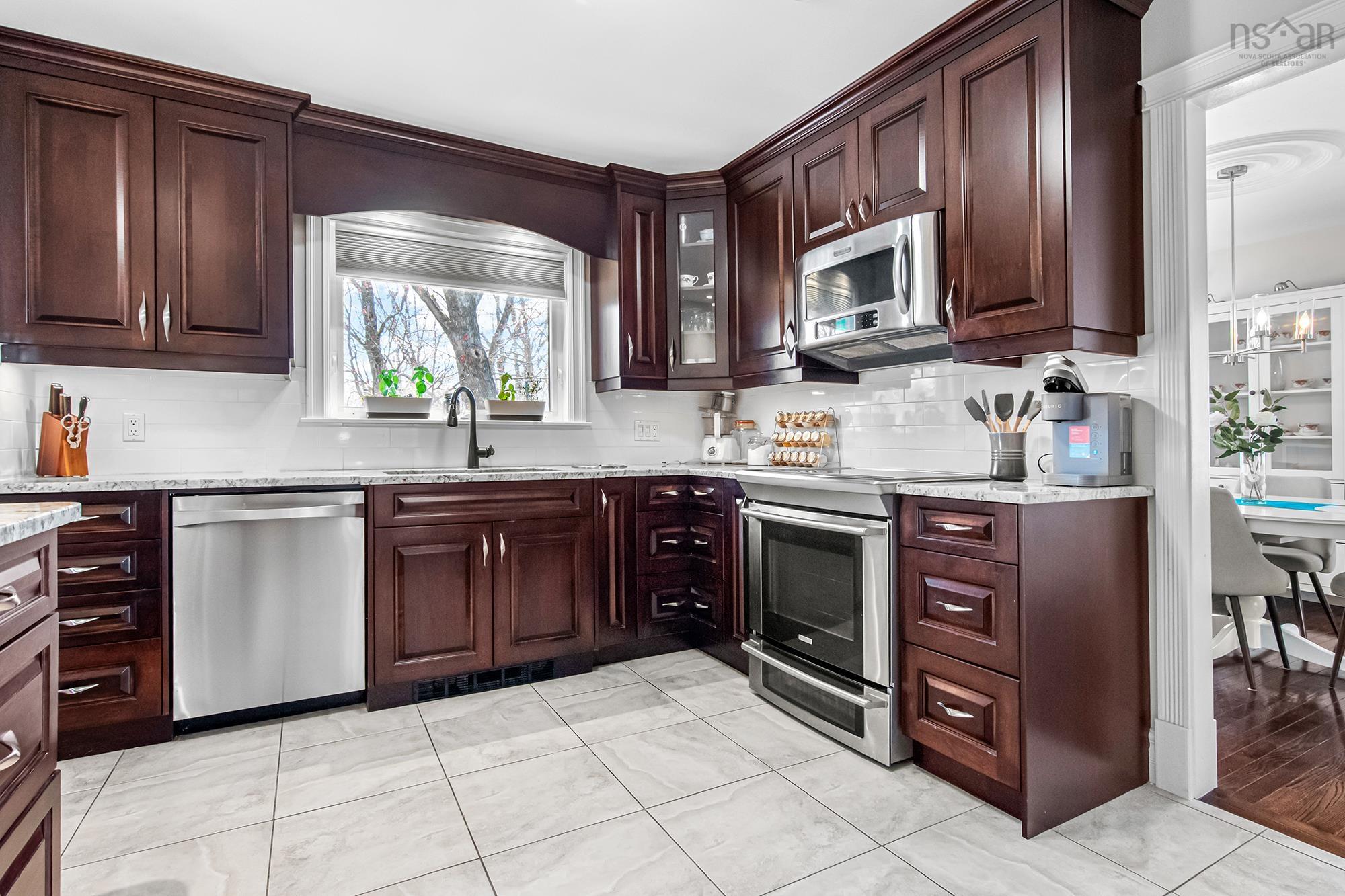 View image 11