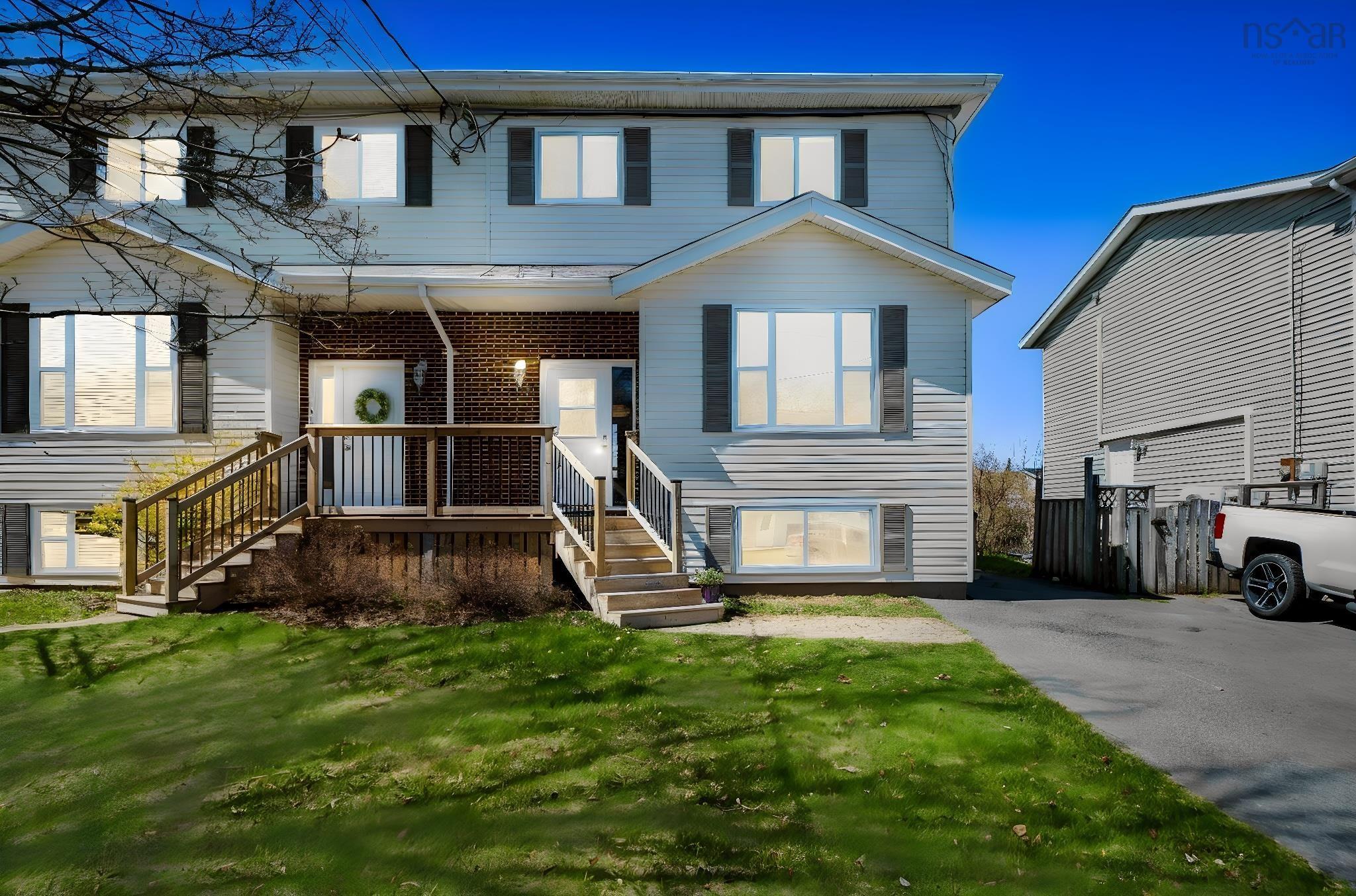 Thumbnail image for 68 Sugar Maple Drive MLS<sup>®</sup> 202609909