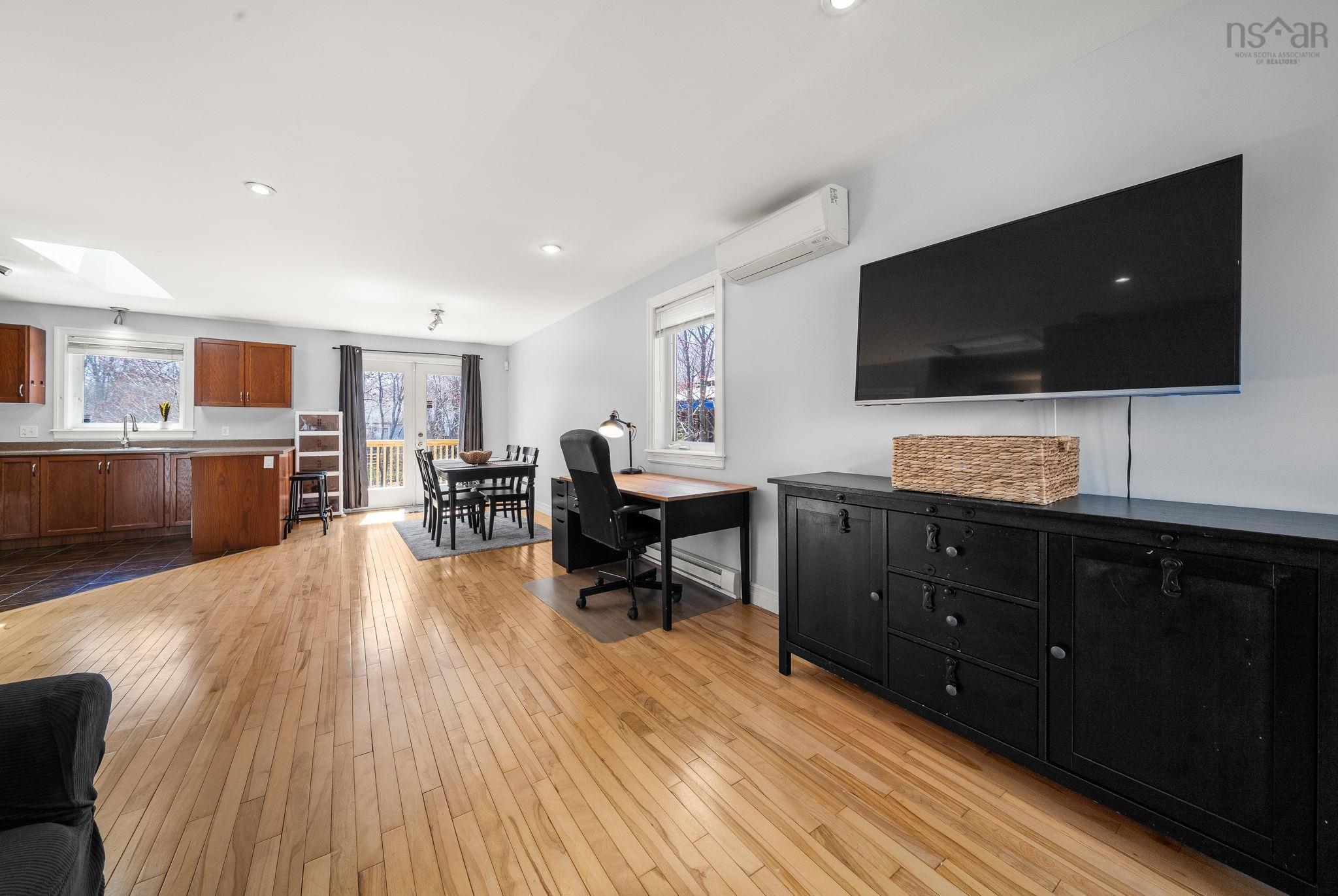 View image 11