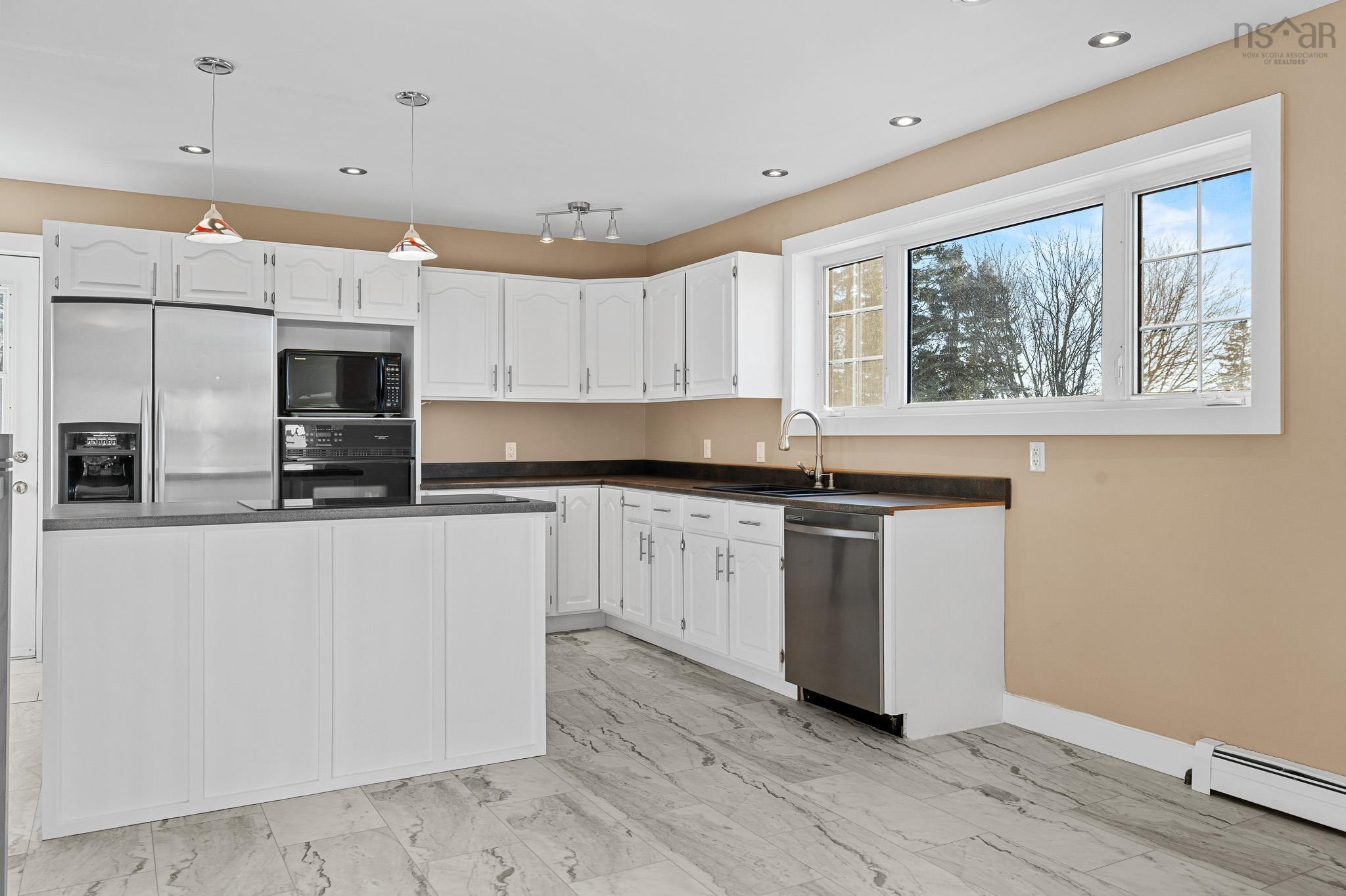 View image 16