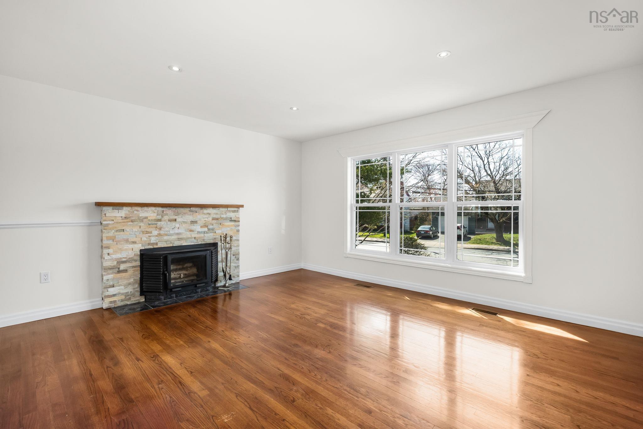 View image 8