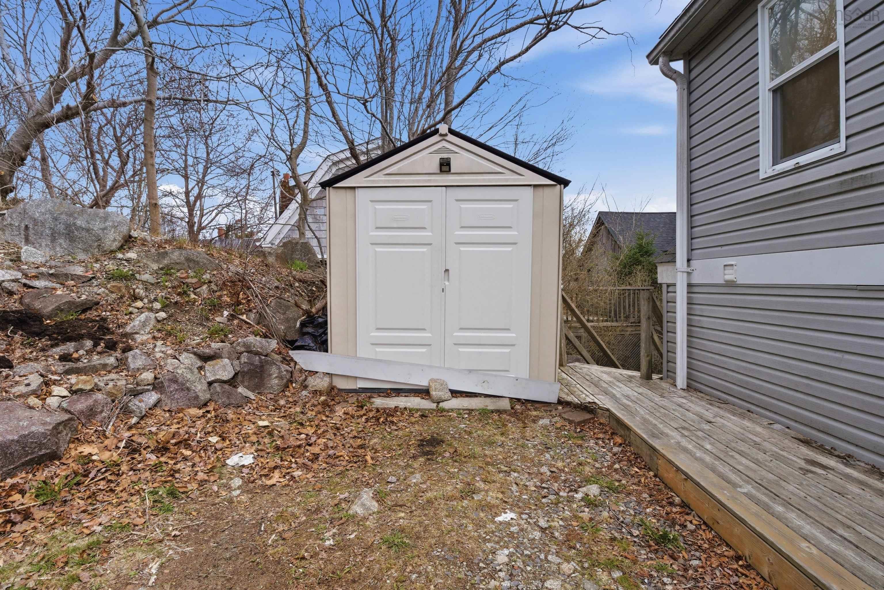 View image 40