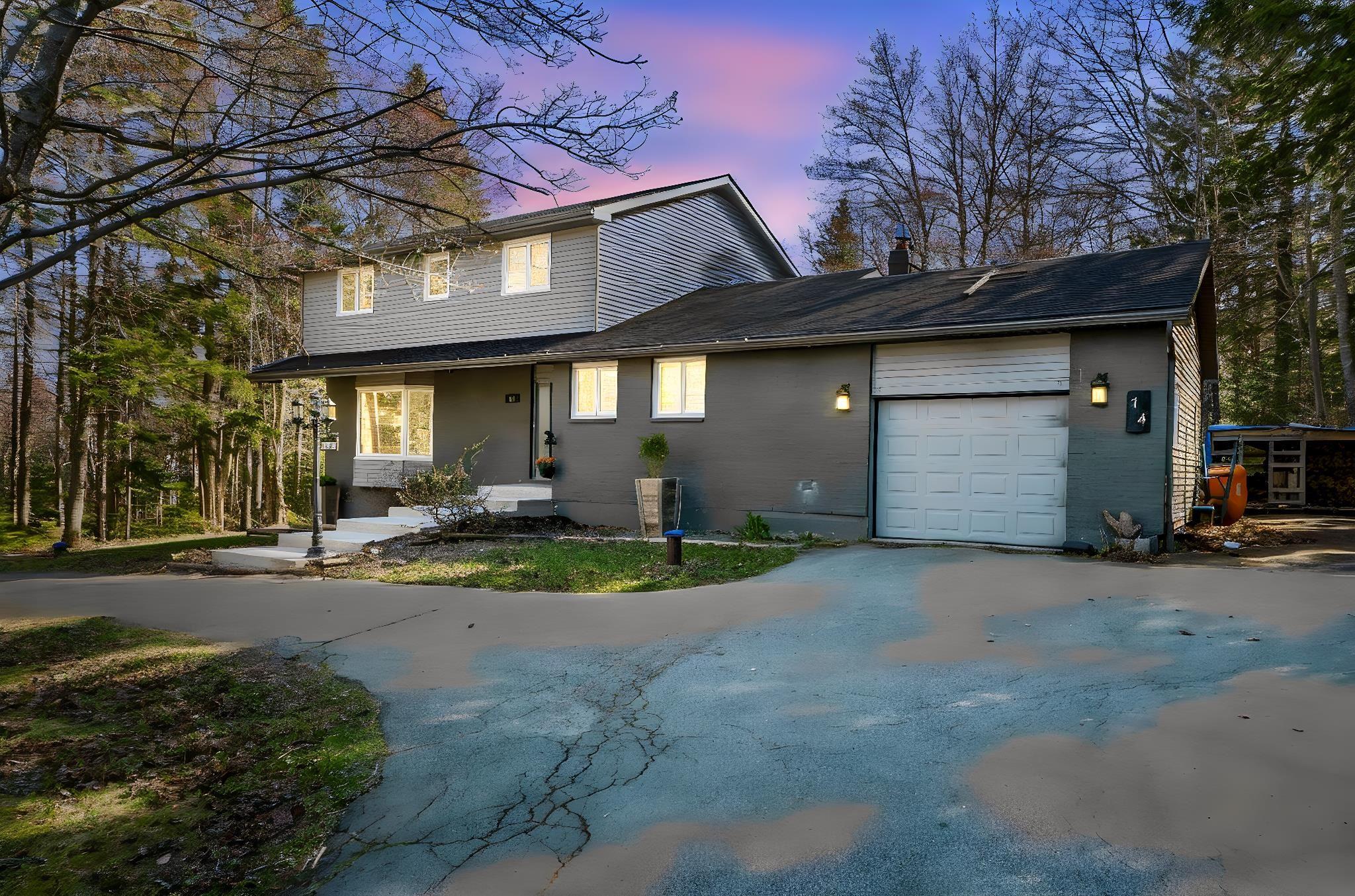 Thumbnail image for 14 Sandstone Avenue MLS<sup>®</sup> 202610049