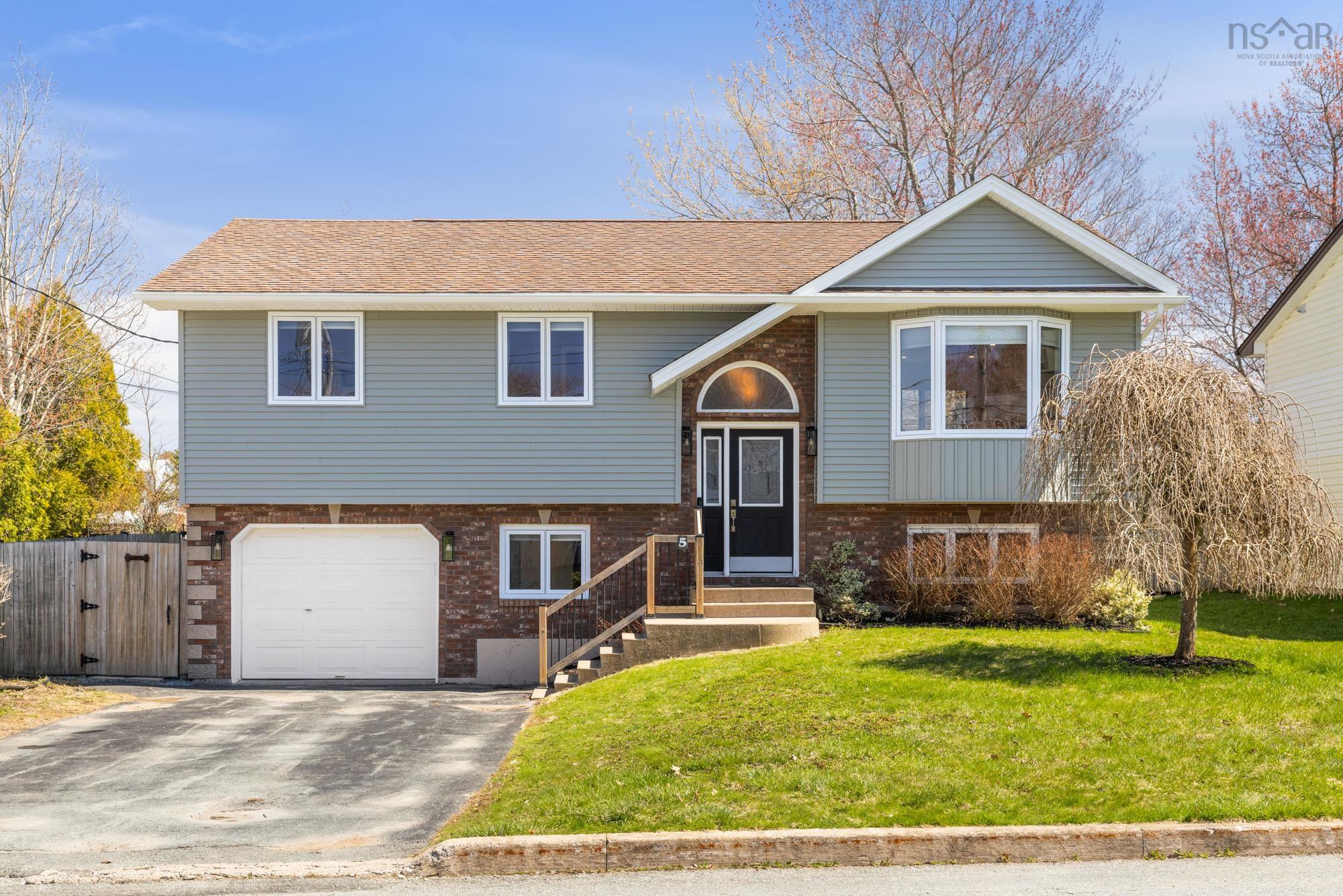 Thumbnail image for 5 Capistrano Drive MLS<sup>®</sup> 202610066