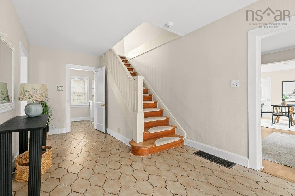 View image 12