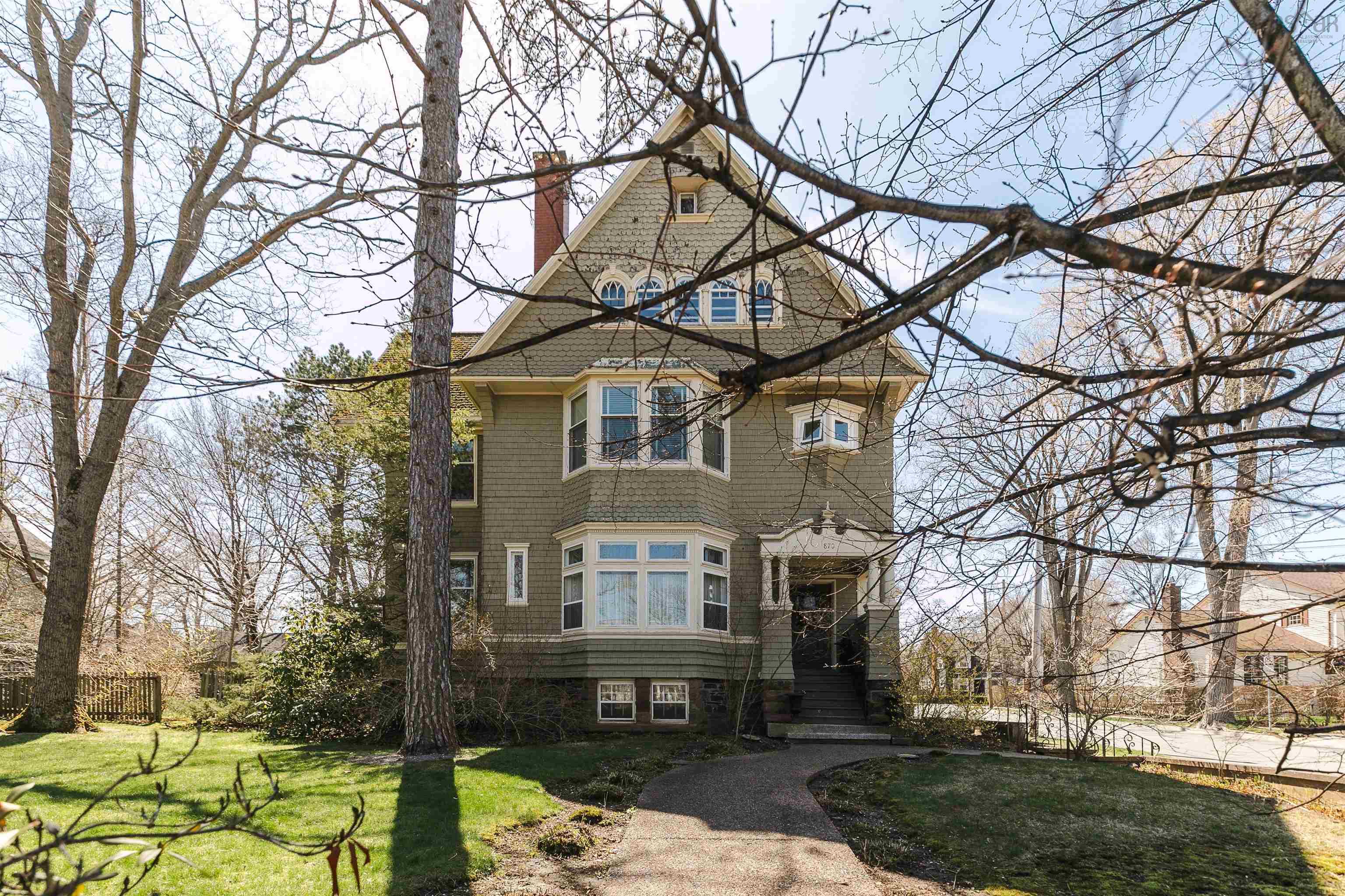Thumbnail image for 870 Young Avenue MLS<sup>®</sup> 202610101