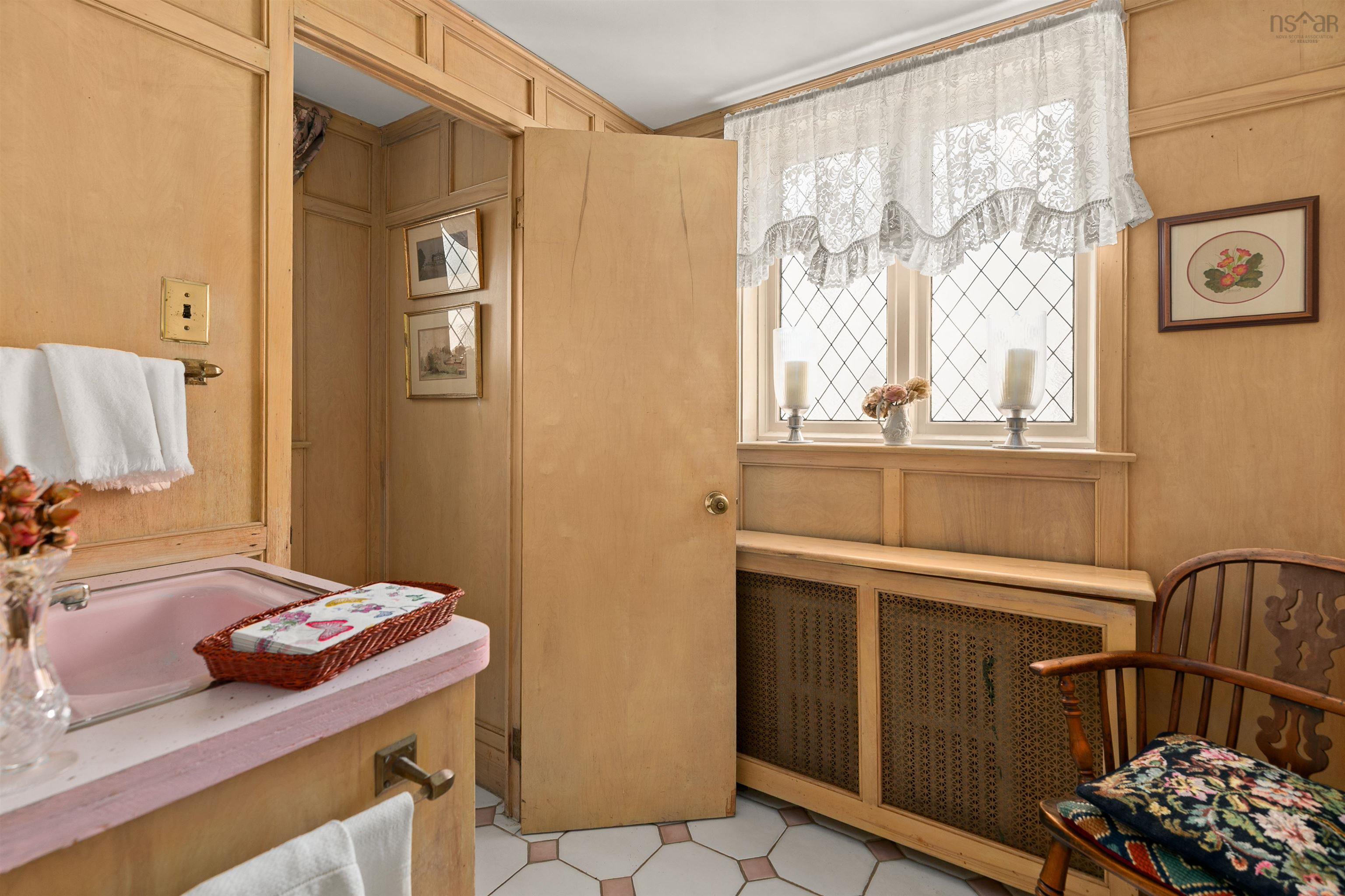 View image 17