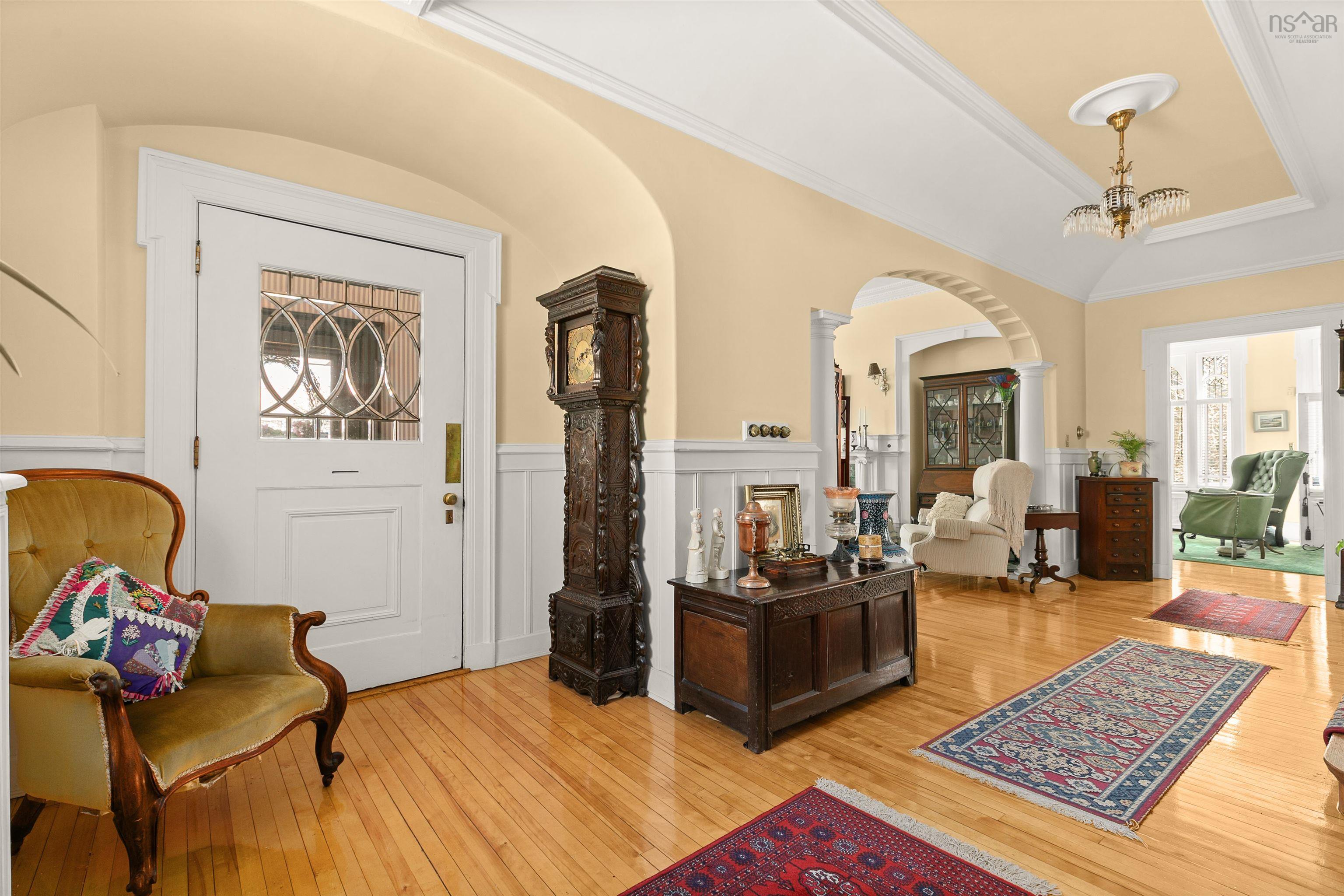 View image 18
