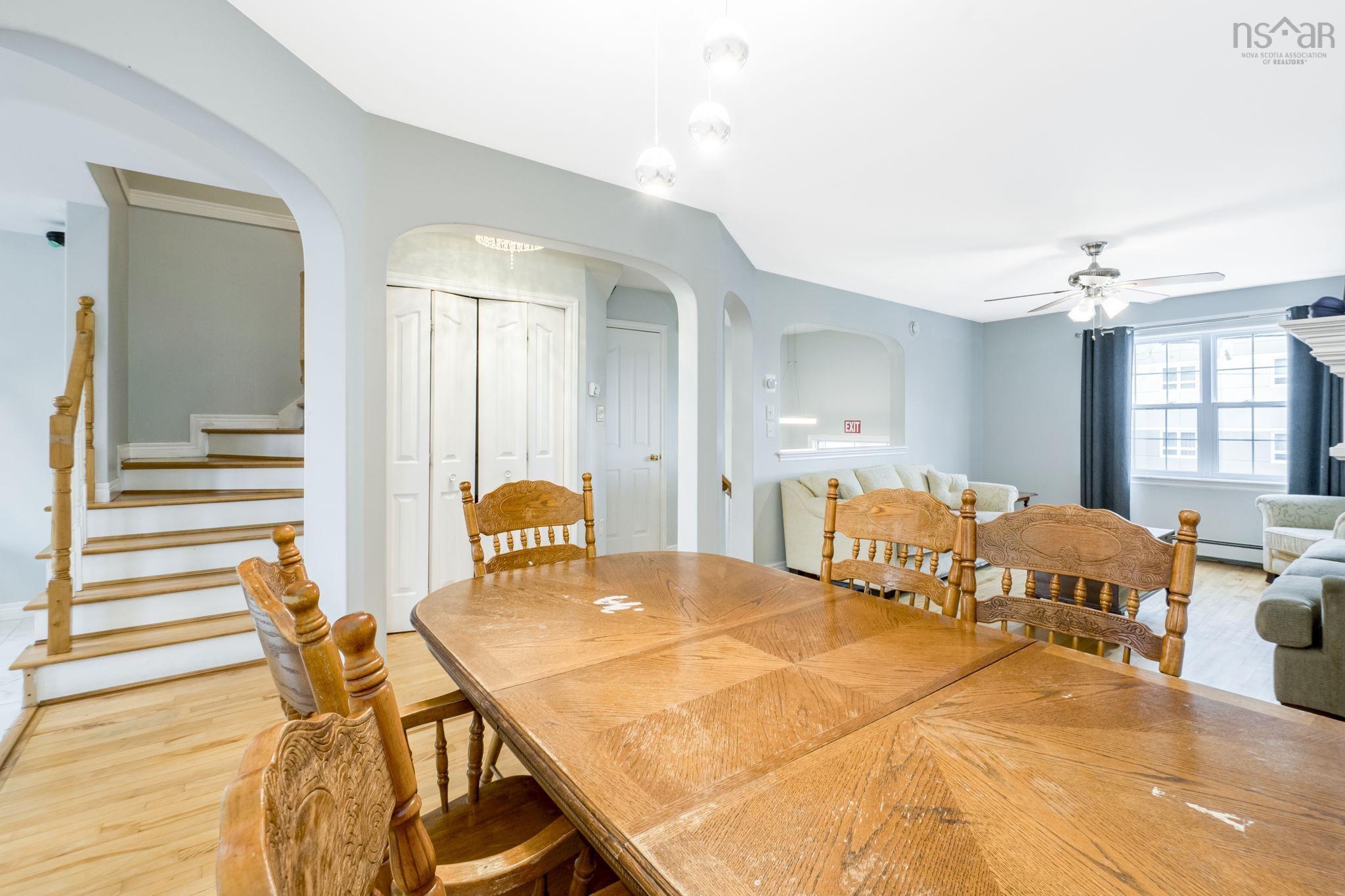 View image 11