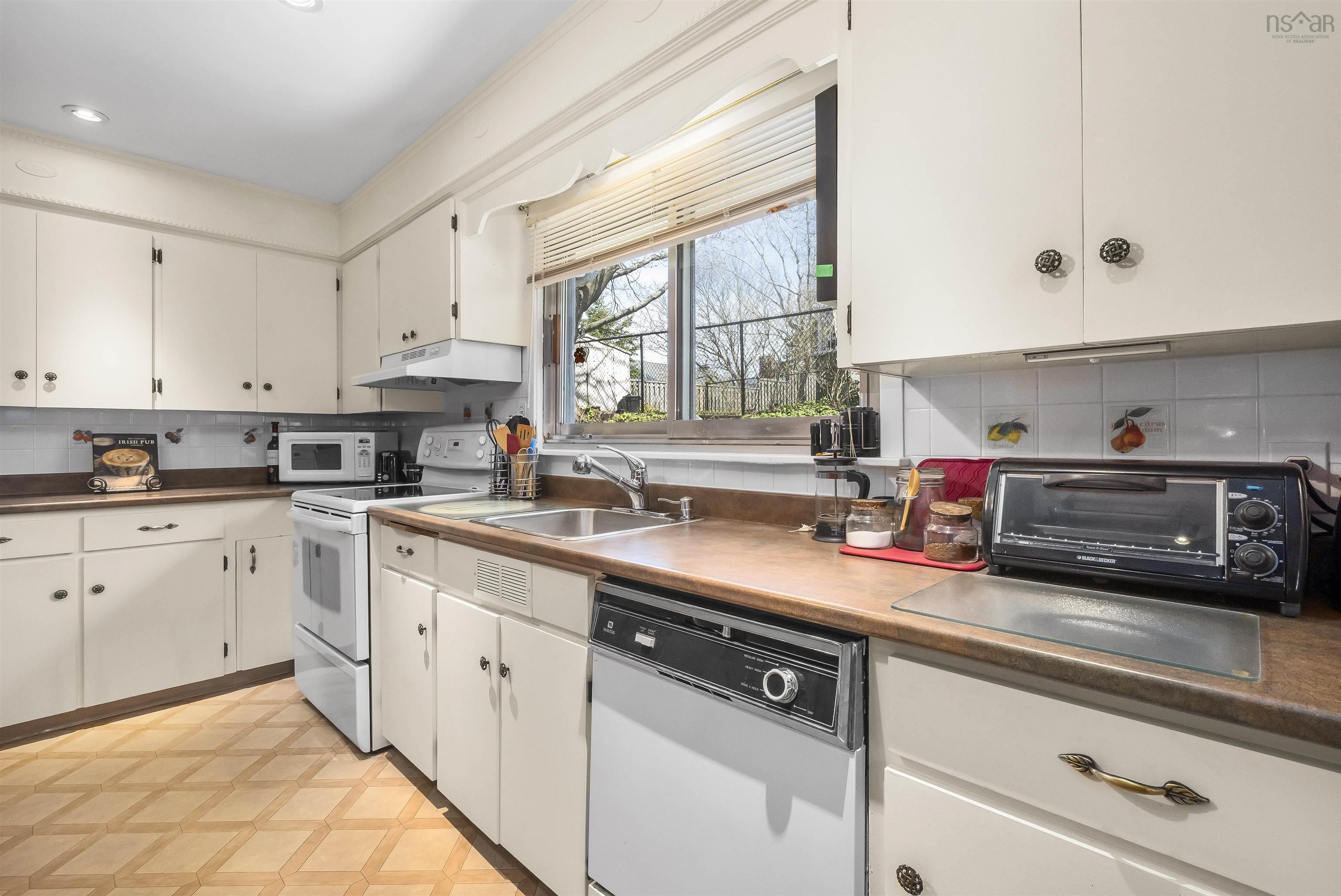 View image 16