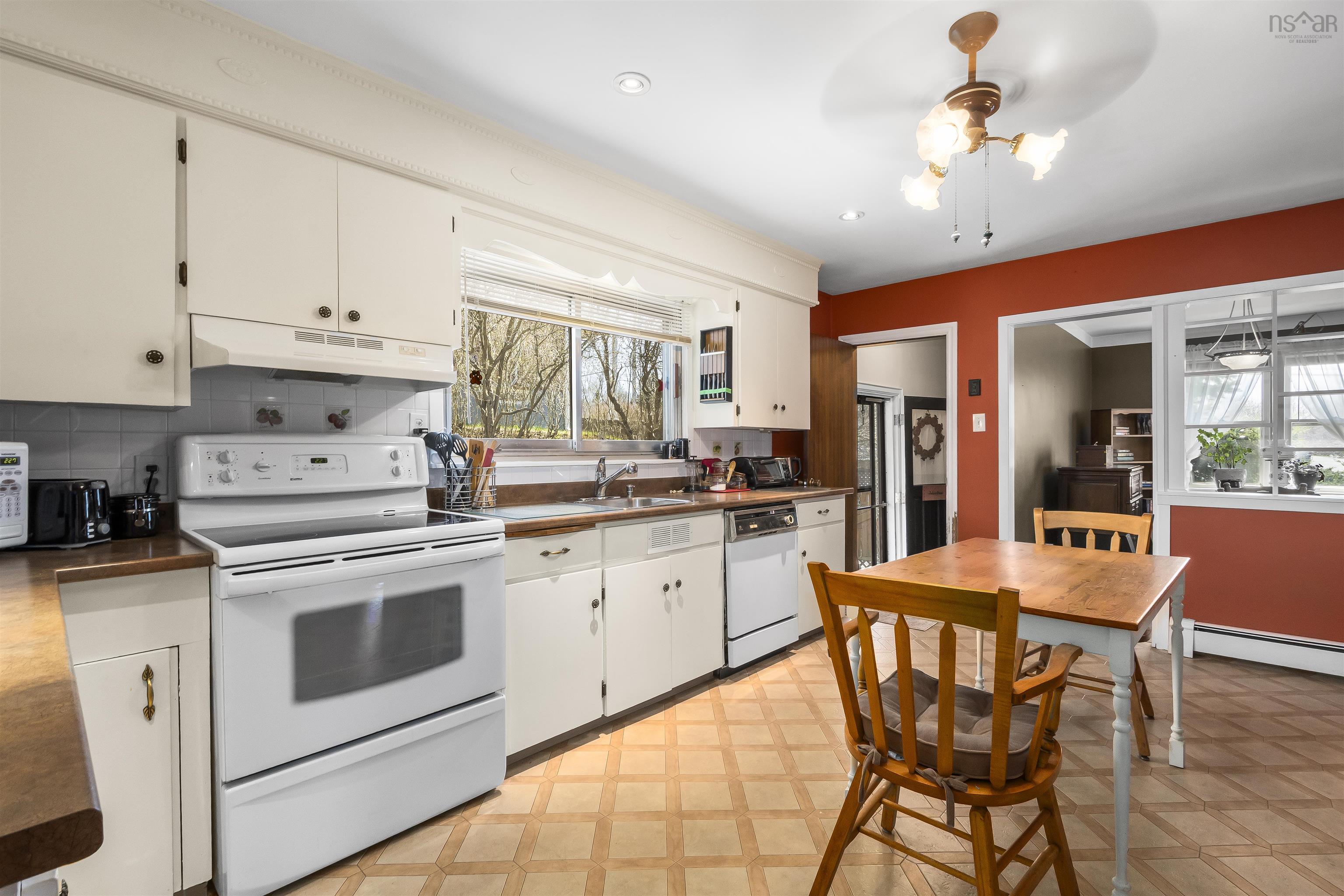 View image 18