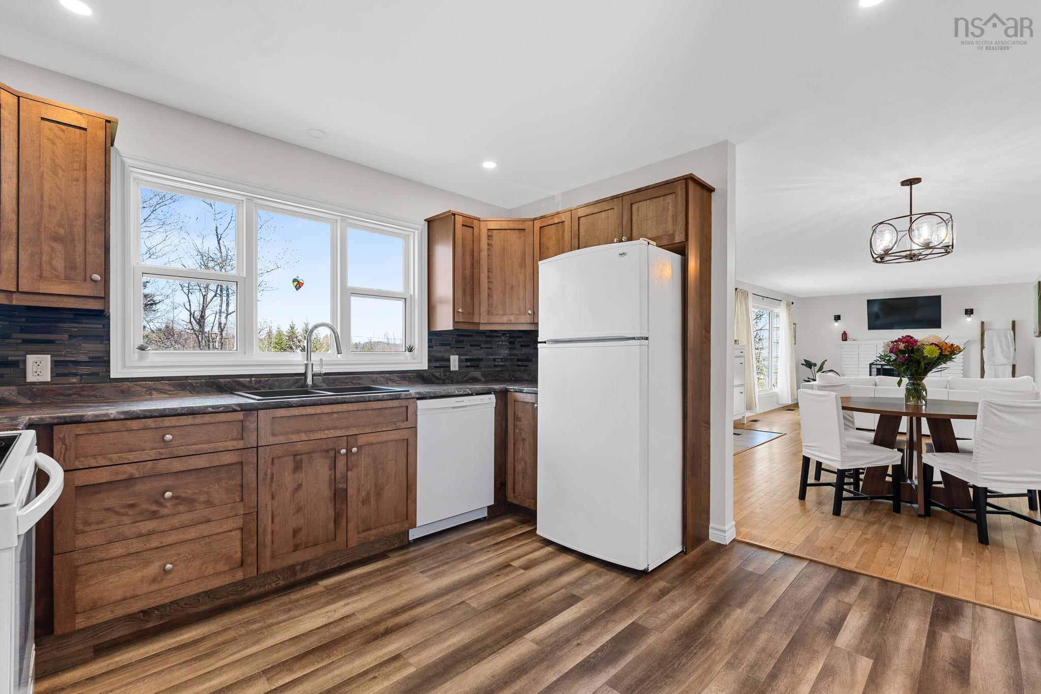 View image 11