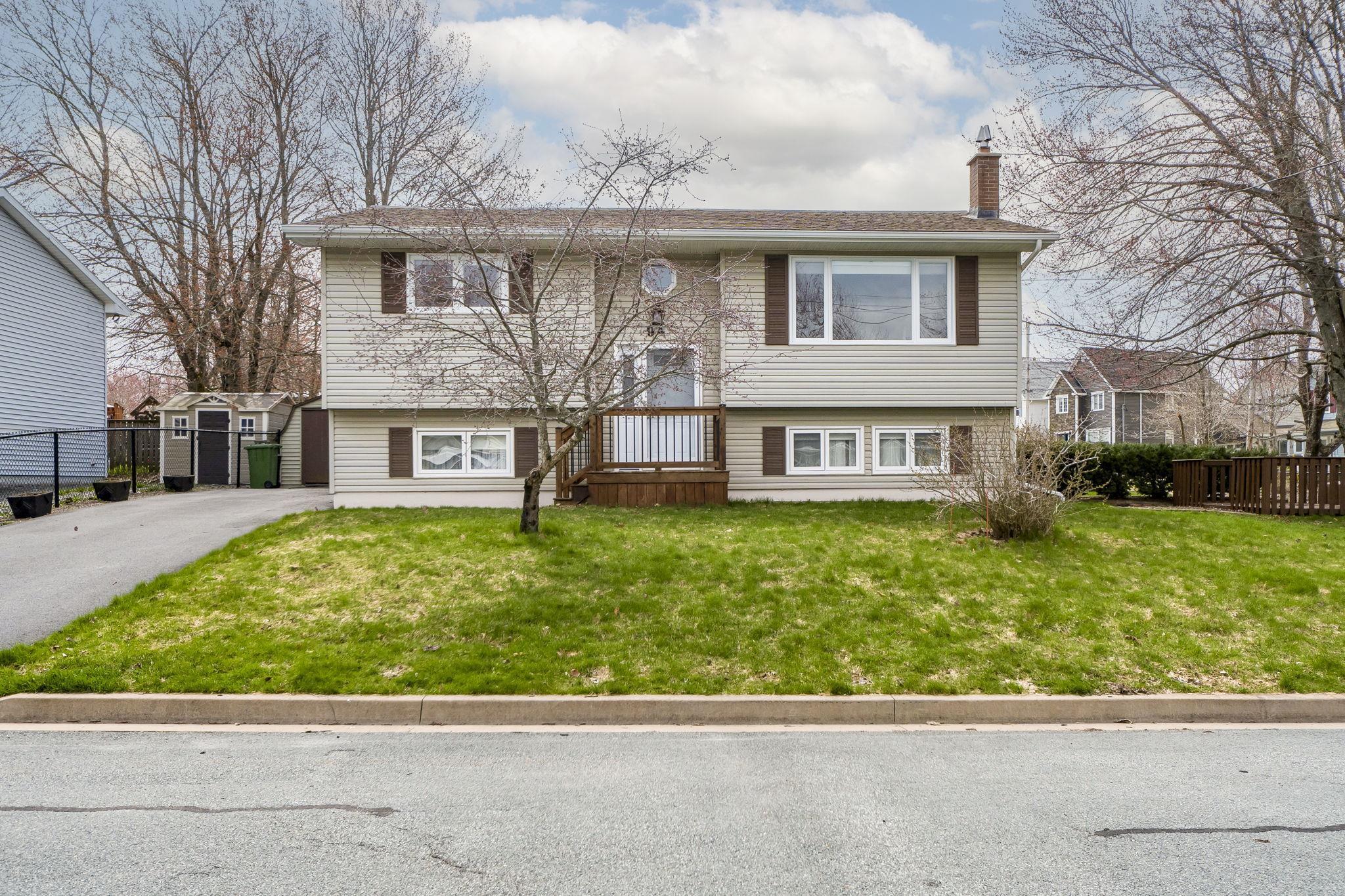 Thumbnail image for 94 Noria Crescent MLS<sup>®</sup> 202610244