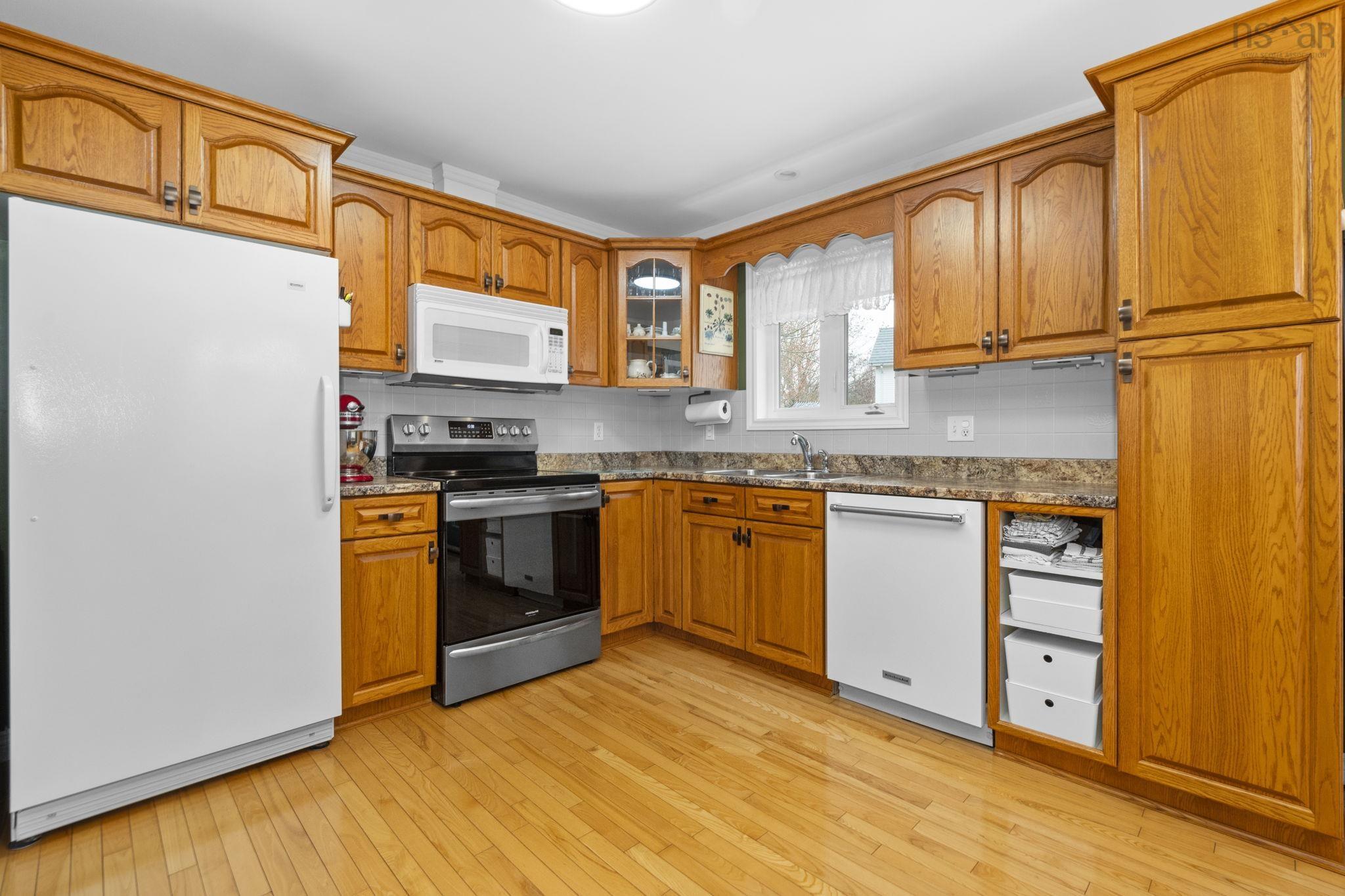 View image 12