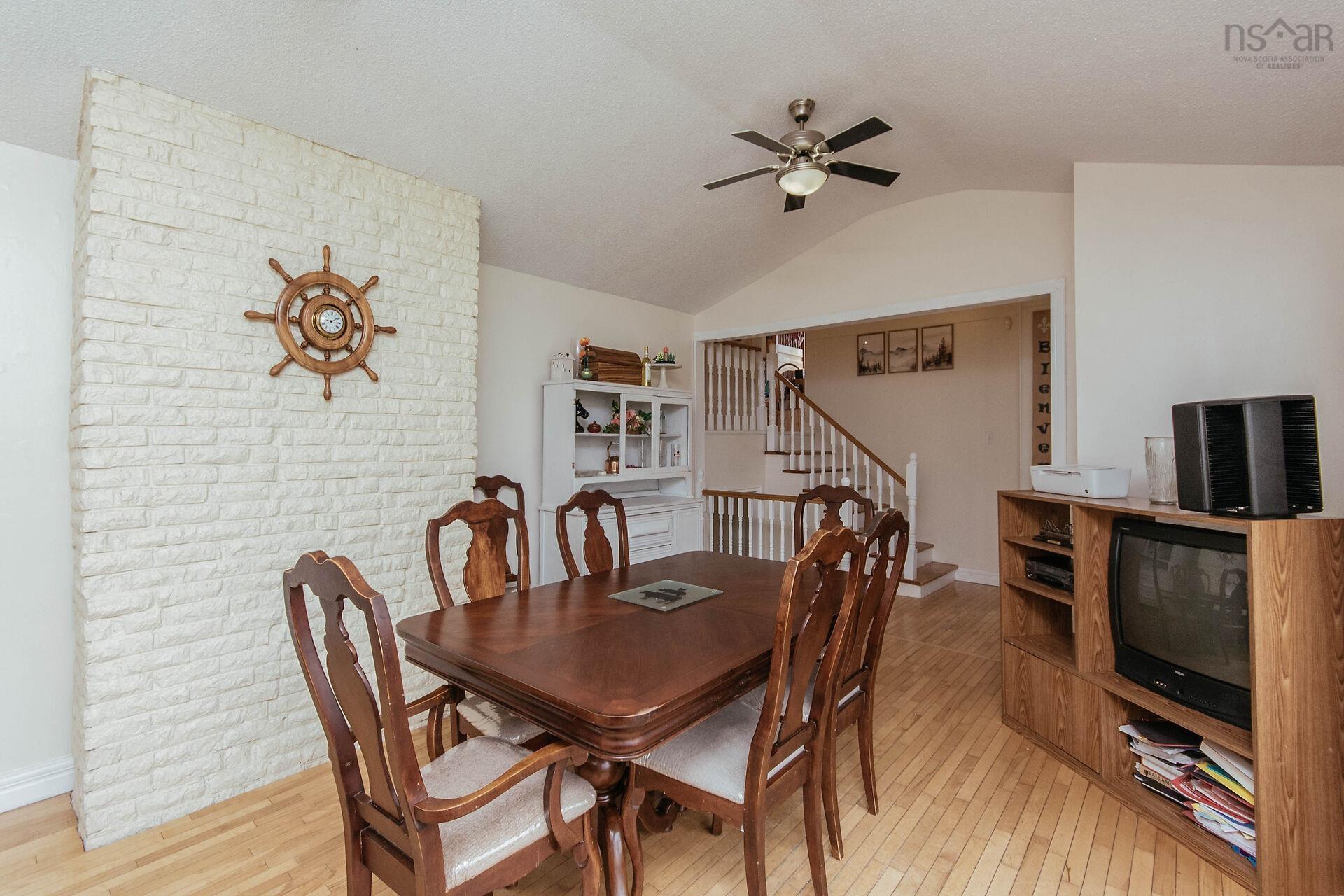 View image 11