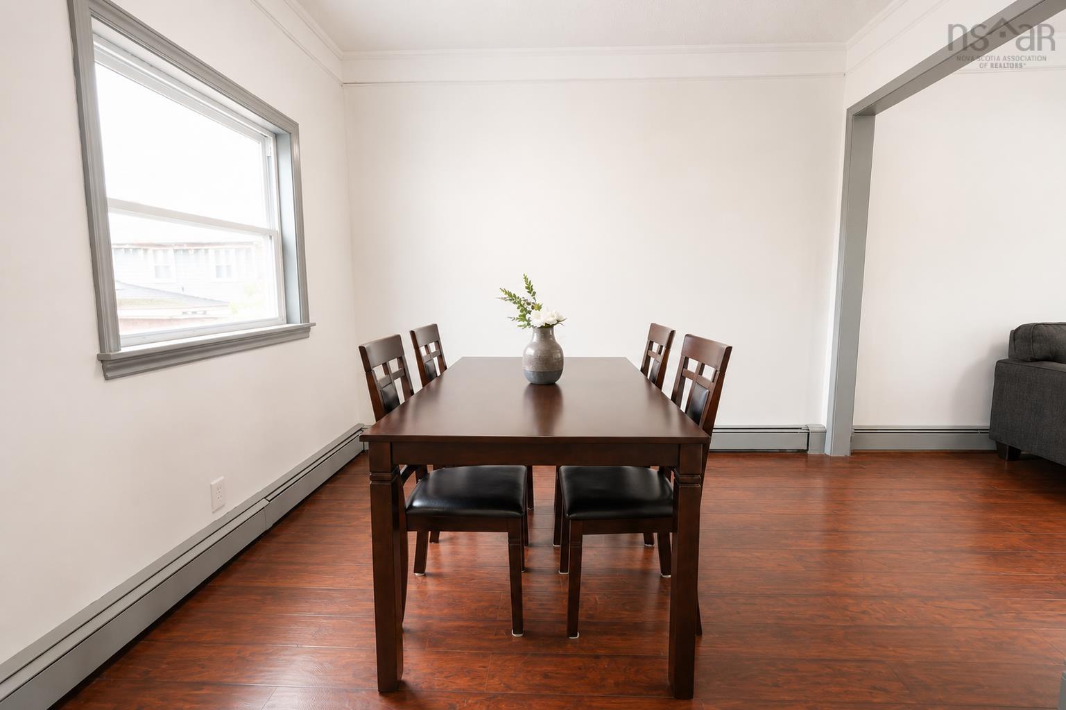 View image 11