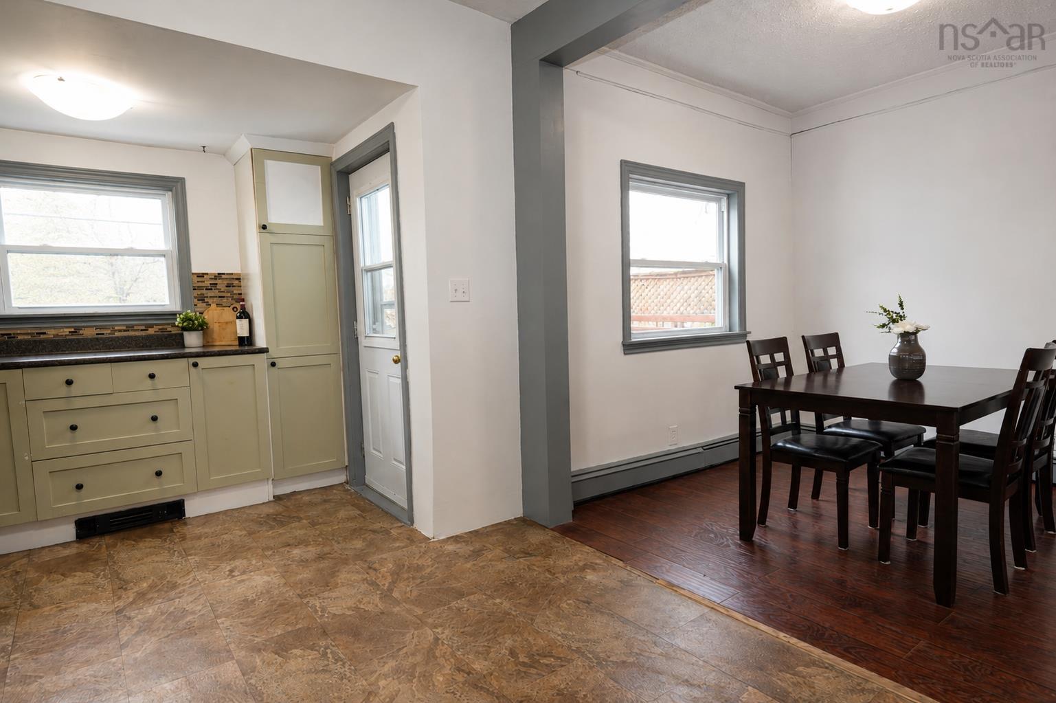 View image 18