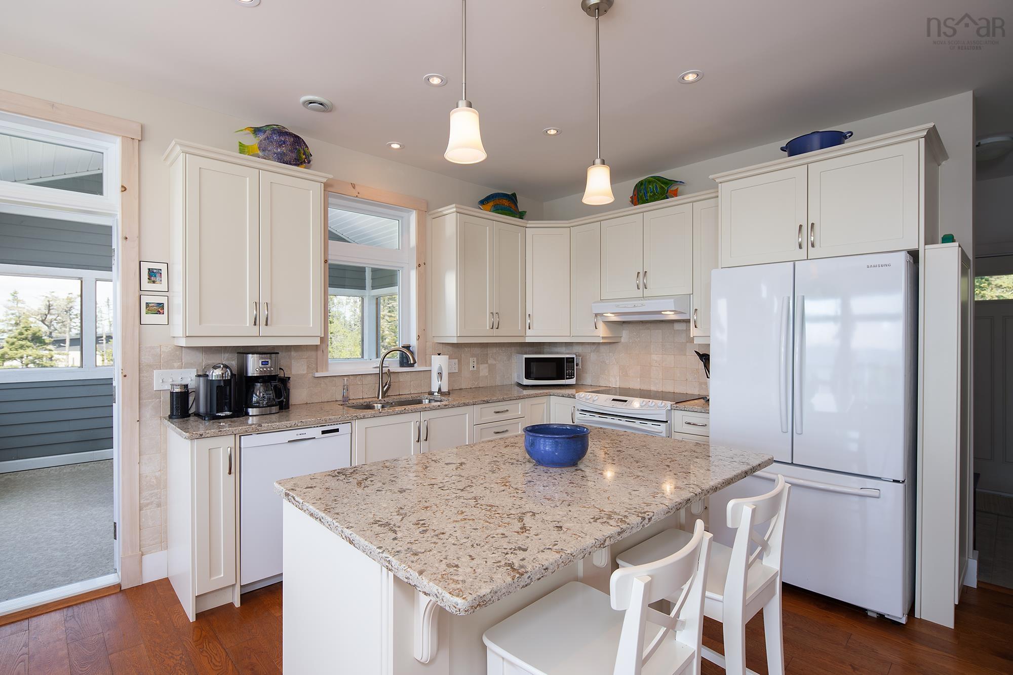 View image 10