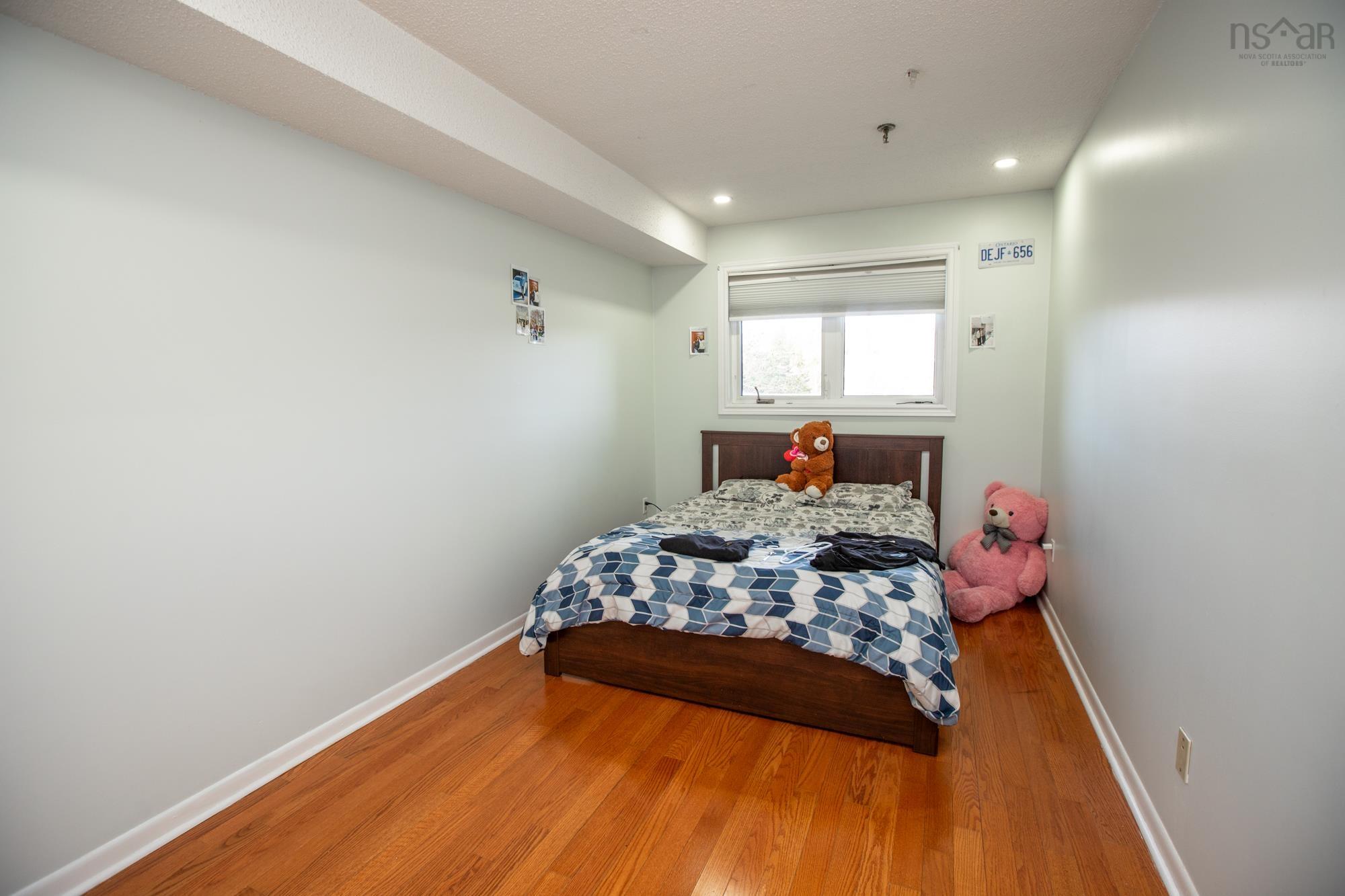 View image 9