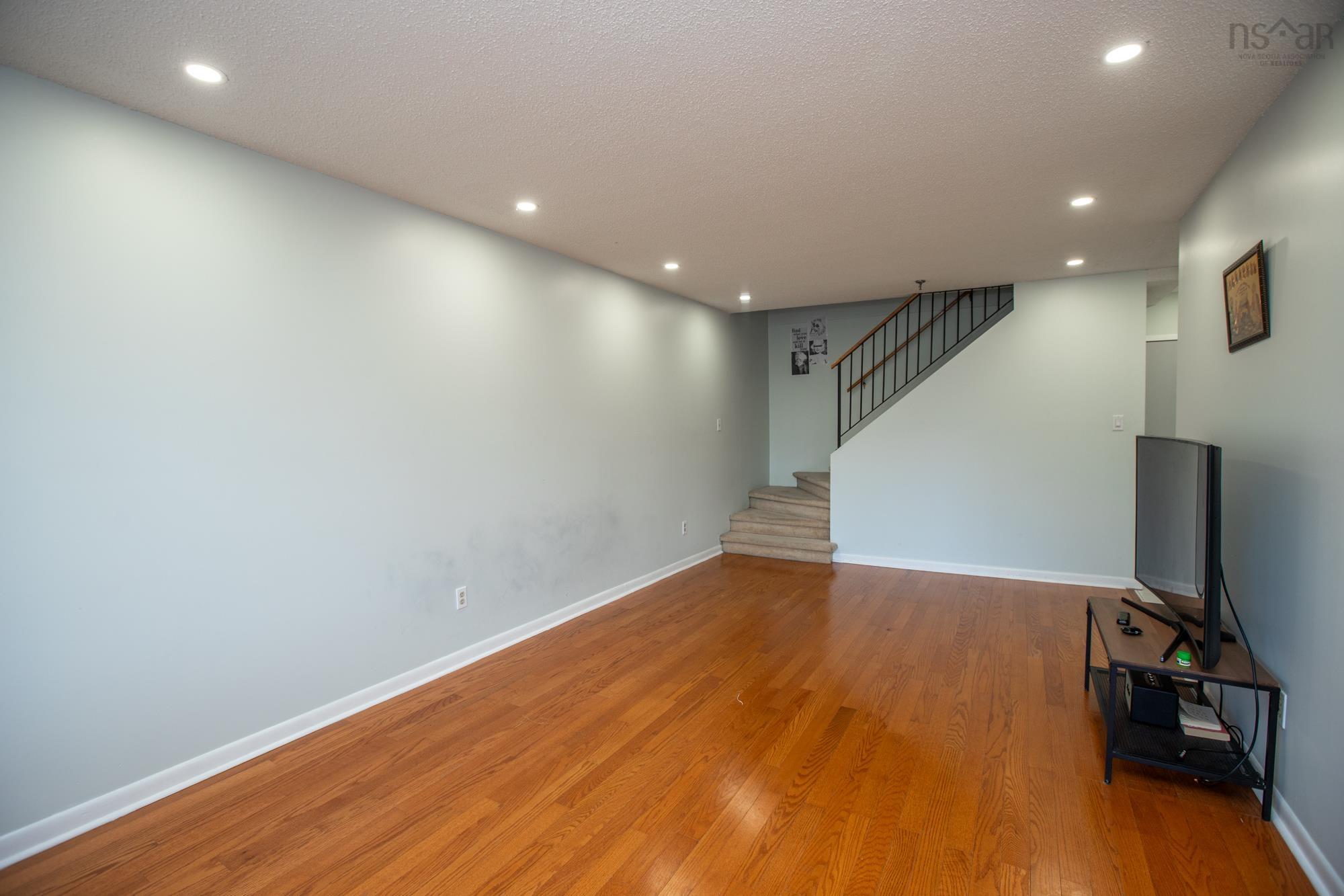 View image 6