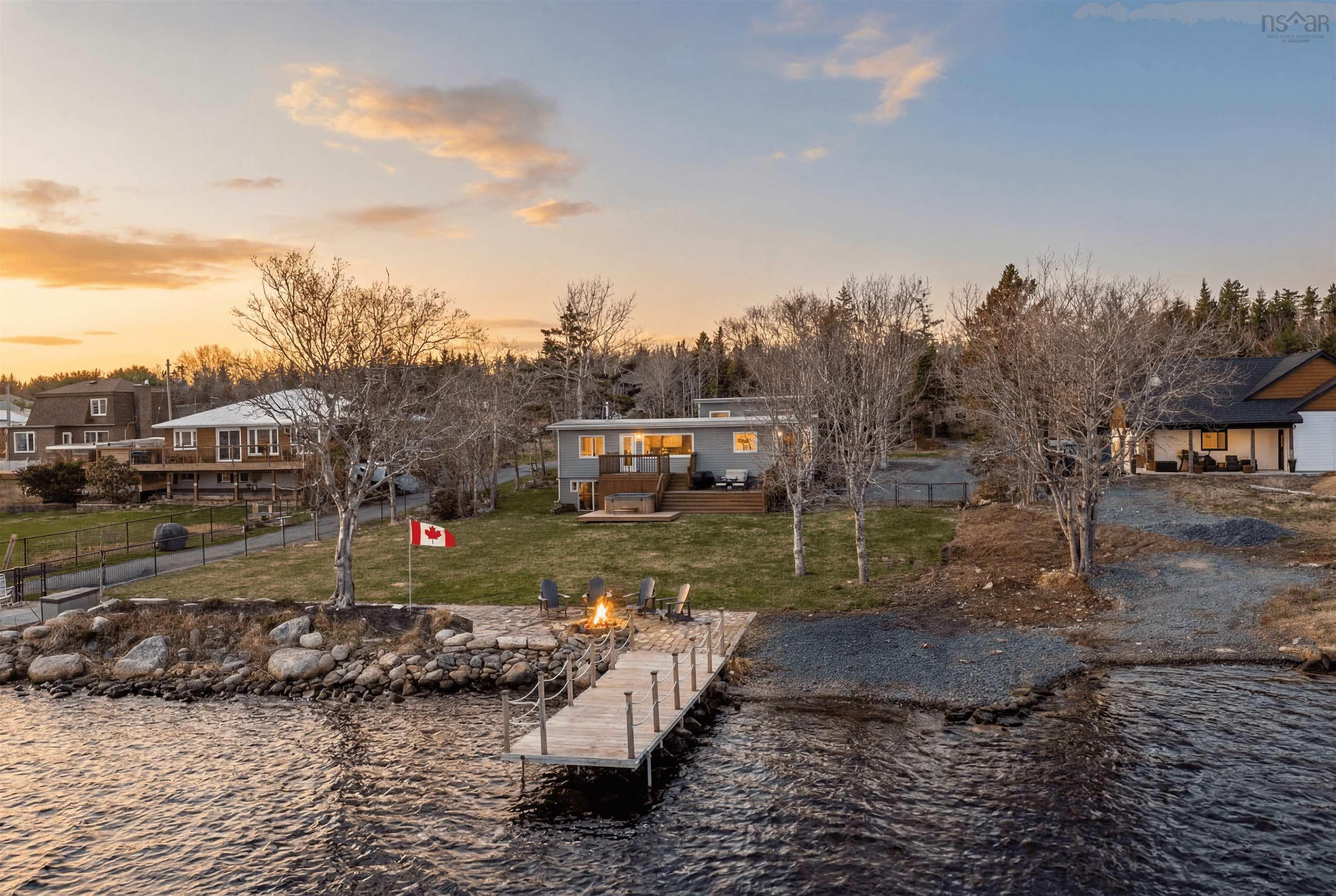 Thumbnail image for 1744 Crowell Road MLS<sup>®</sup> 202610329