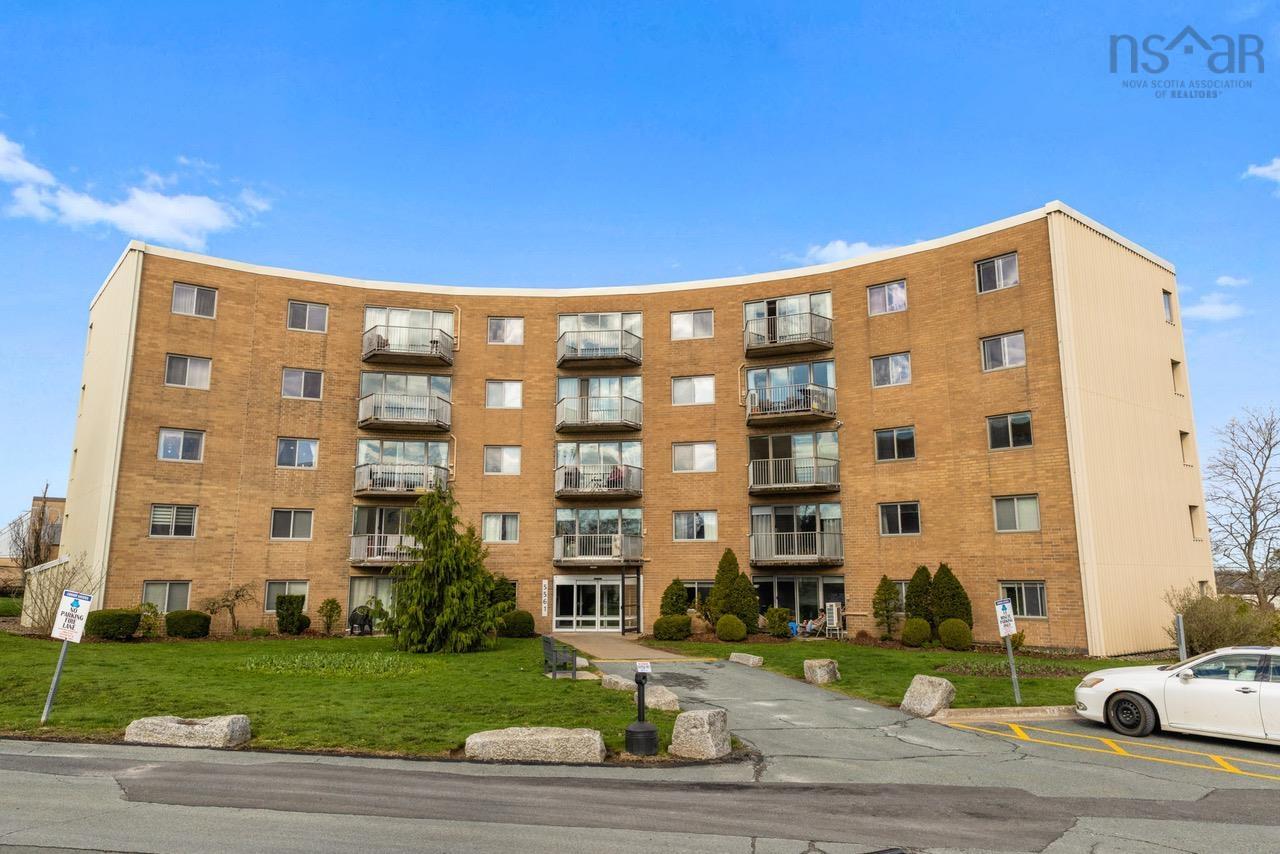 Thumbnail image for 205 5561 Heatherwood Court MLS<sup>®</sup> 202610362