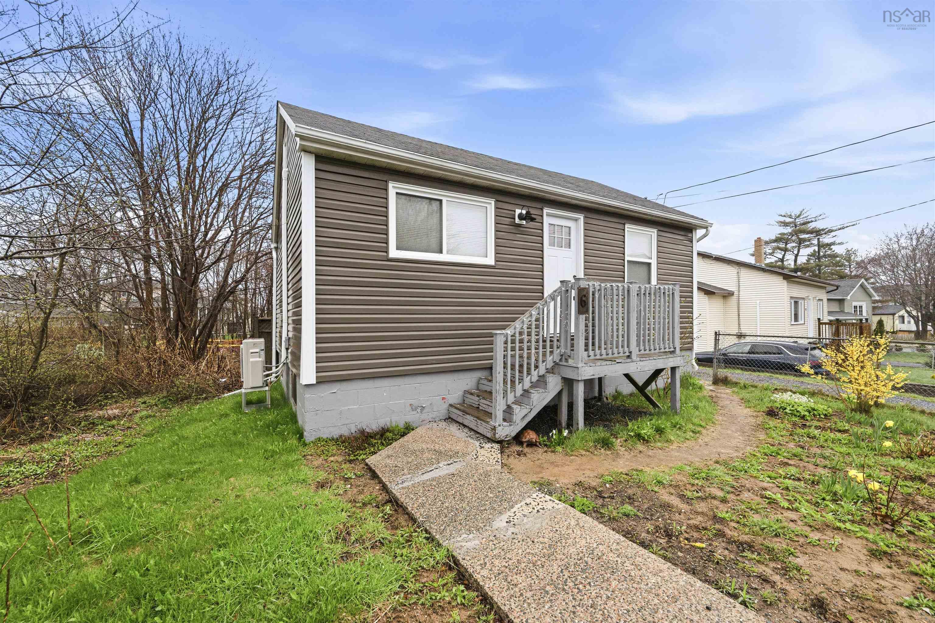 Thumbnail image for 6 Sylvia Avenue MLS<sup>®</sup> 202610402