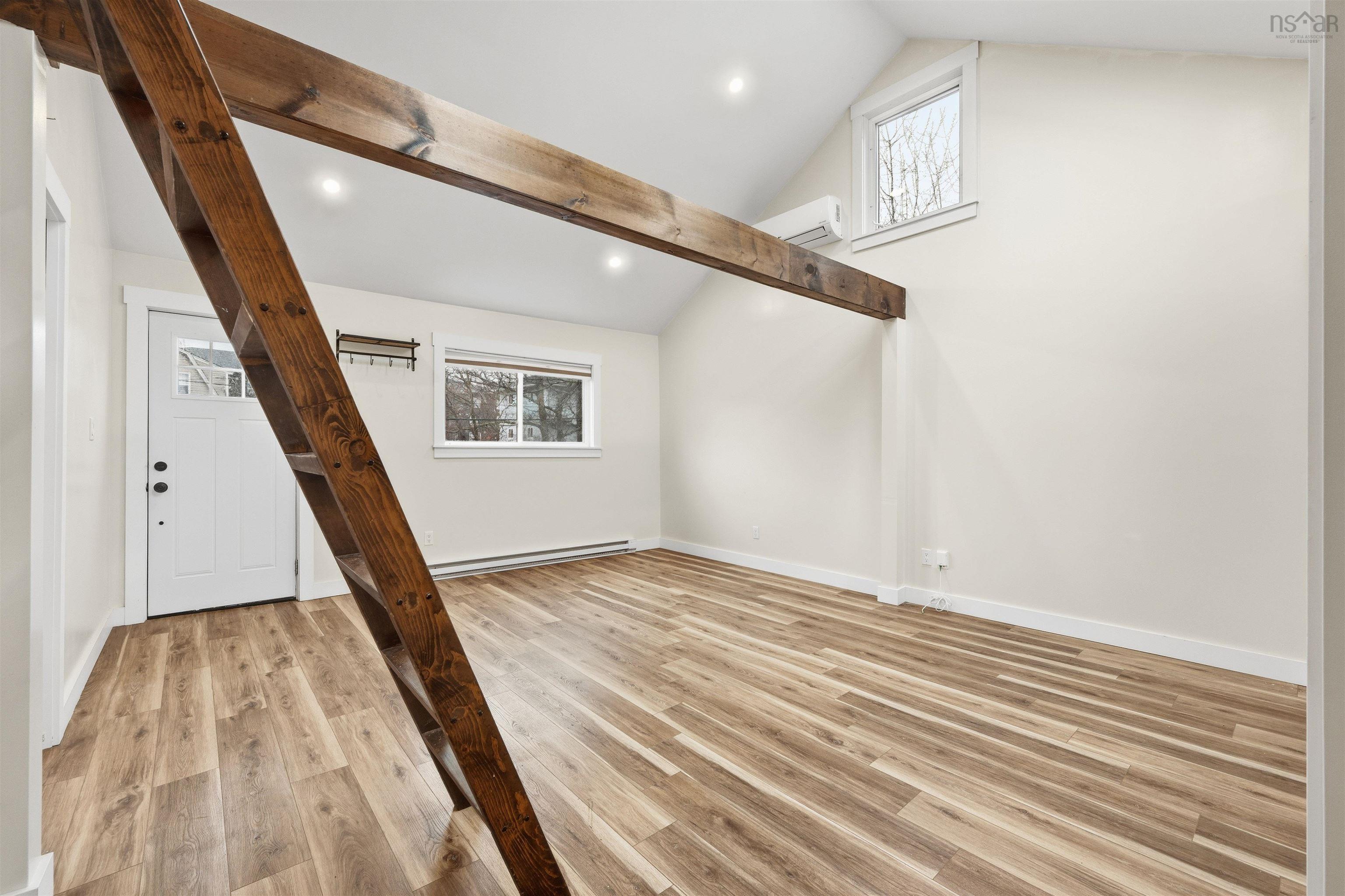 View image 11