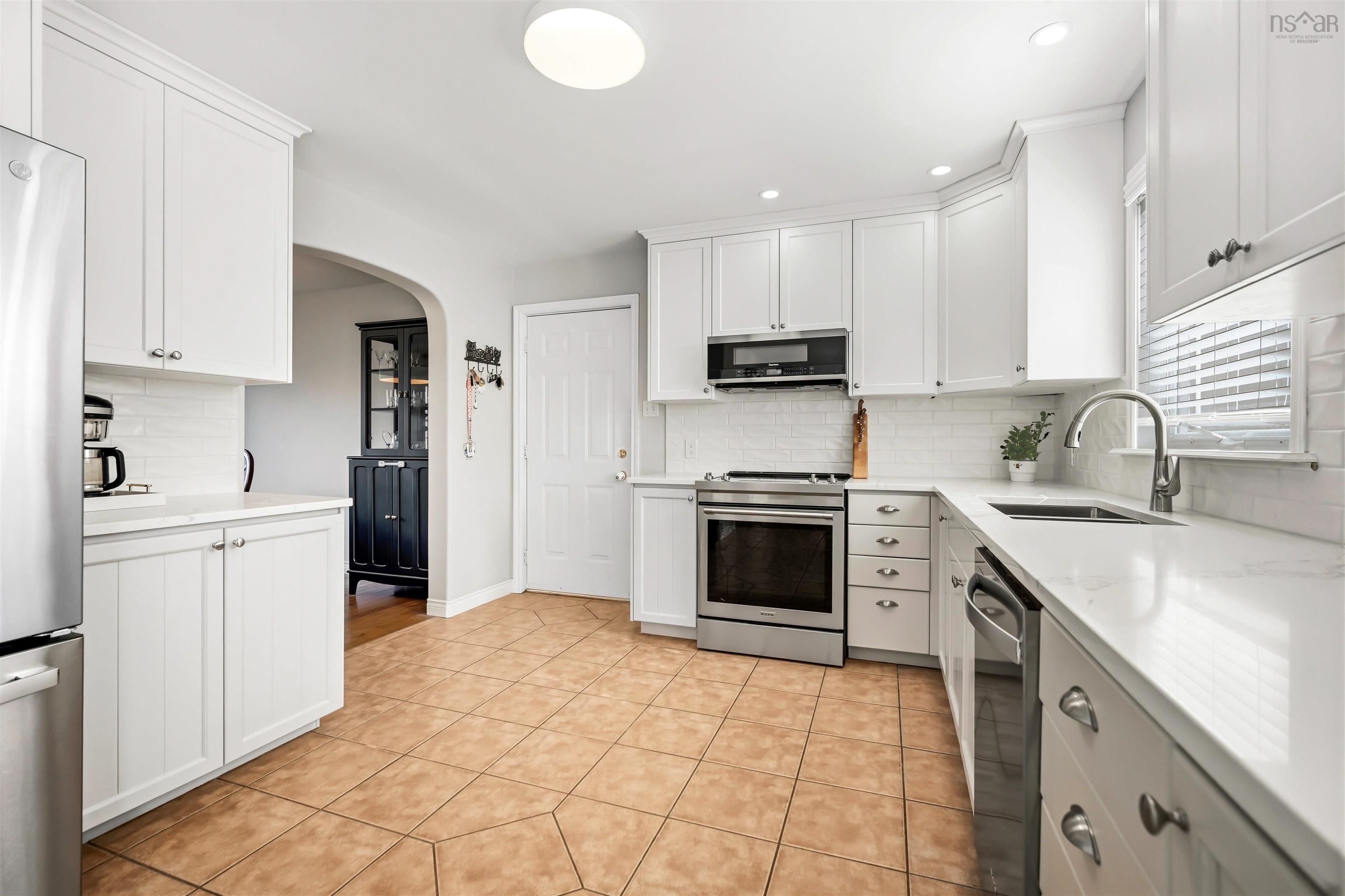 View image 11