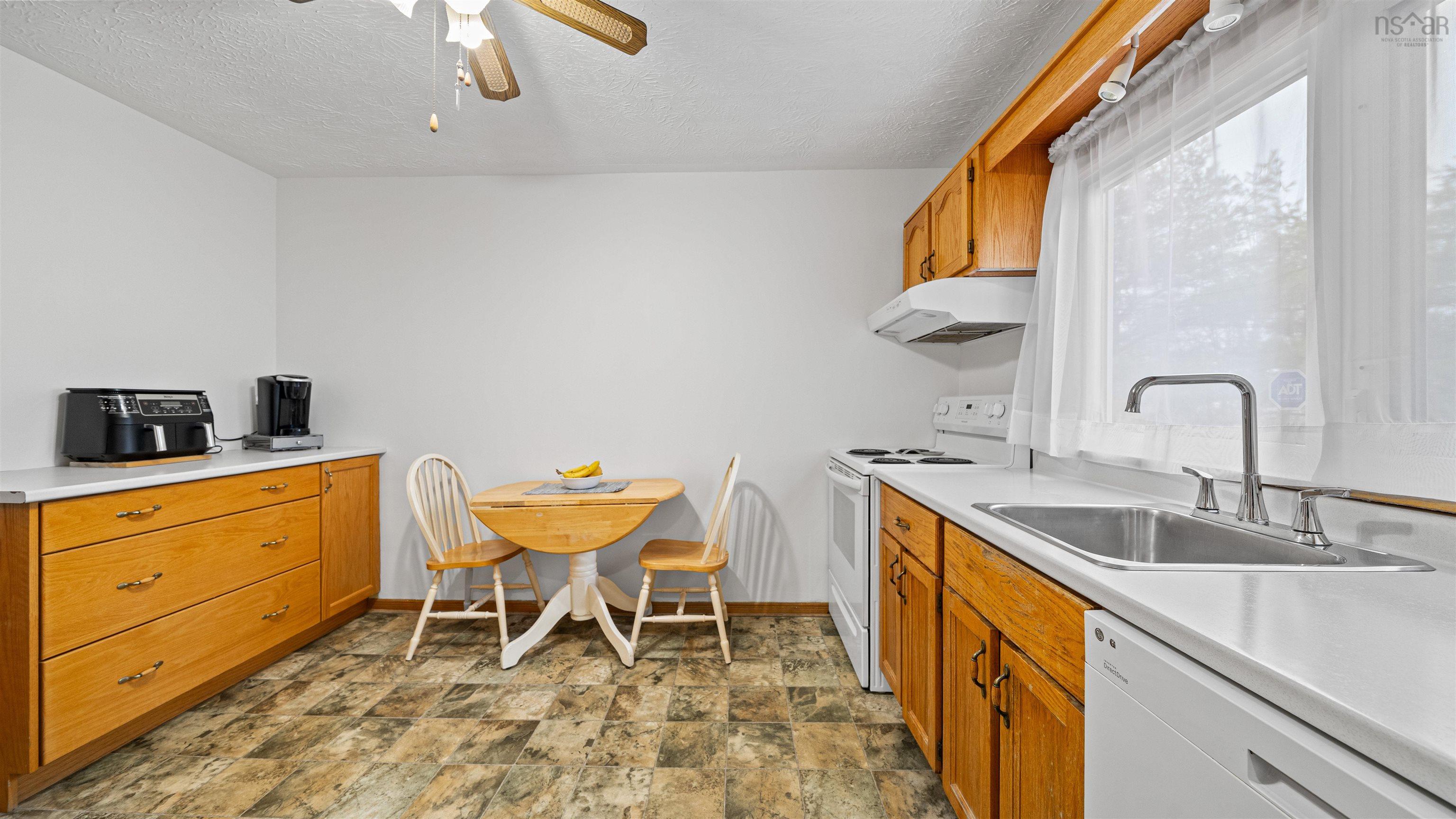 View image 18
