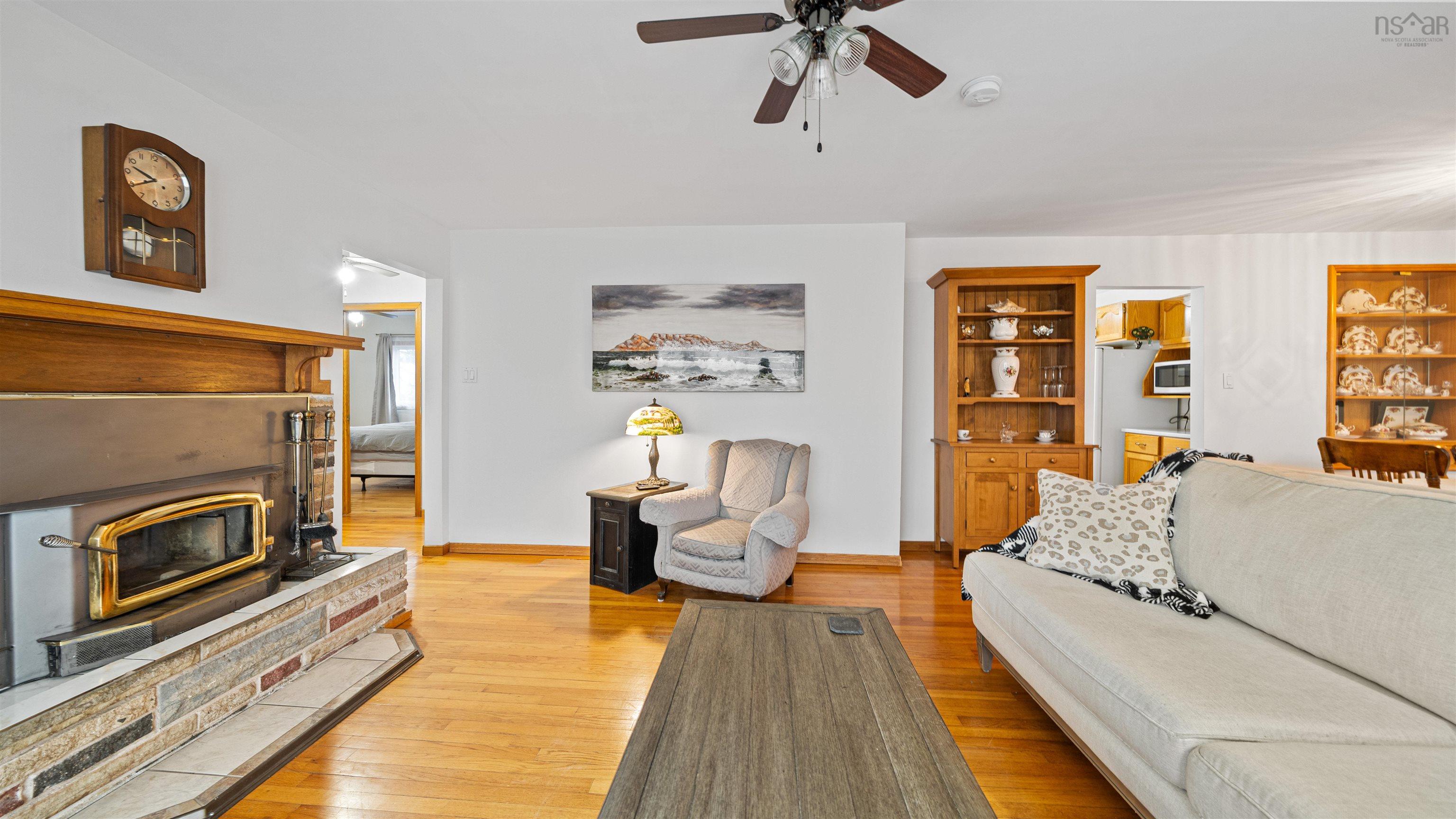 View image 9