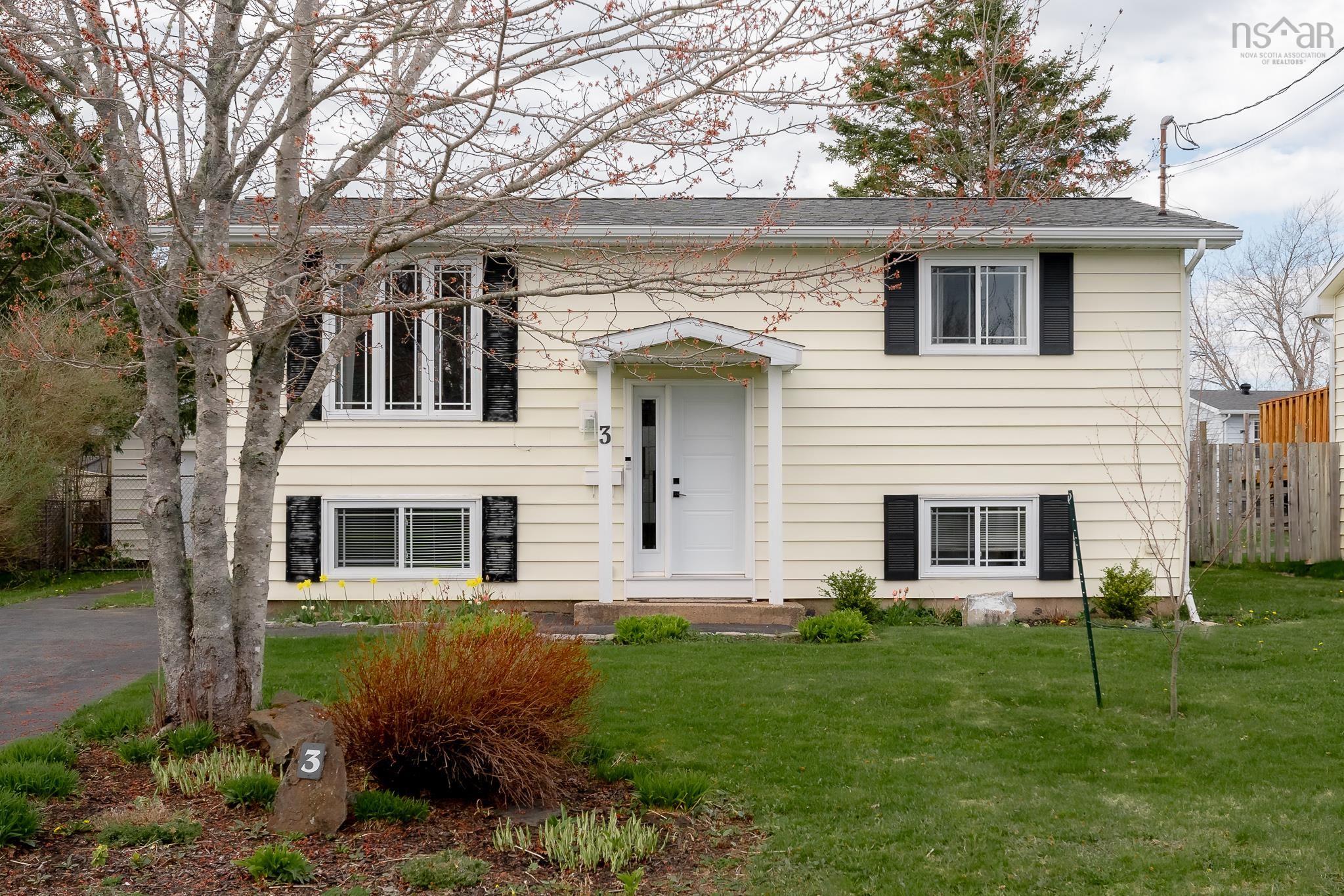 Thumbnail image for 3 Sarah Crescent MLS<sup>®</sup> 202610497