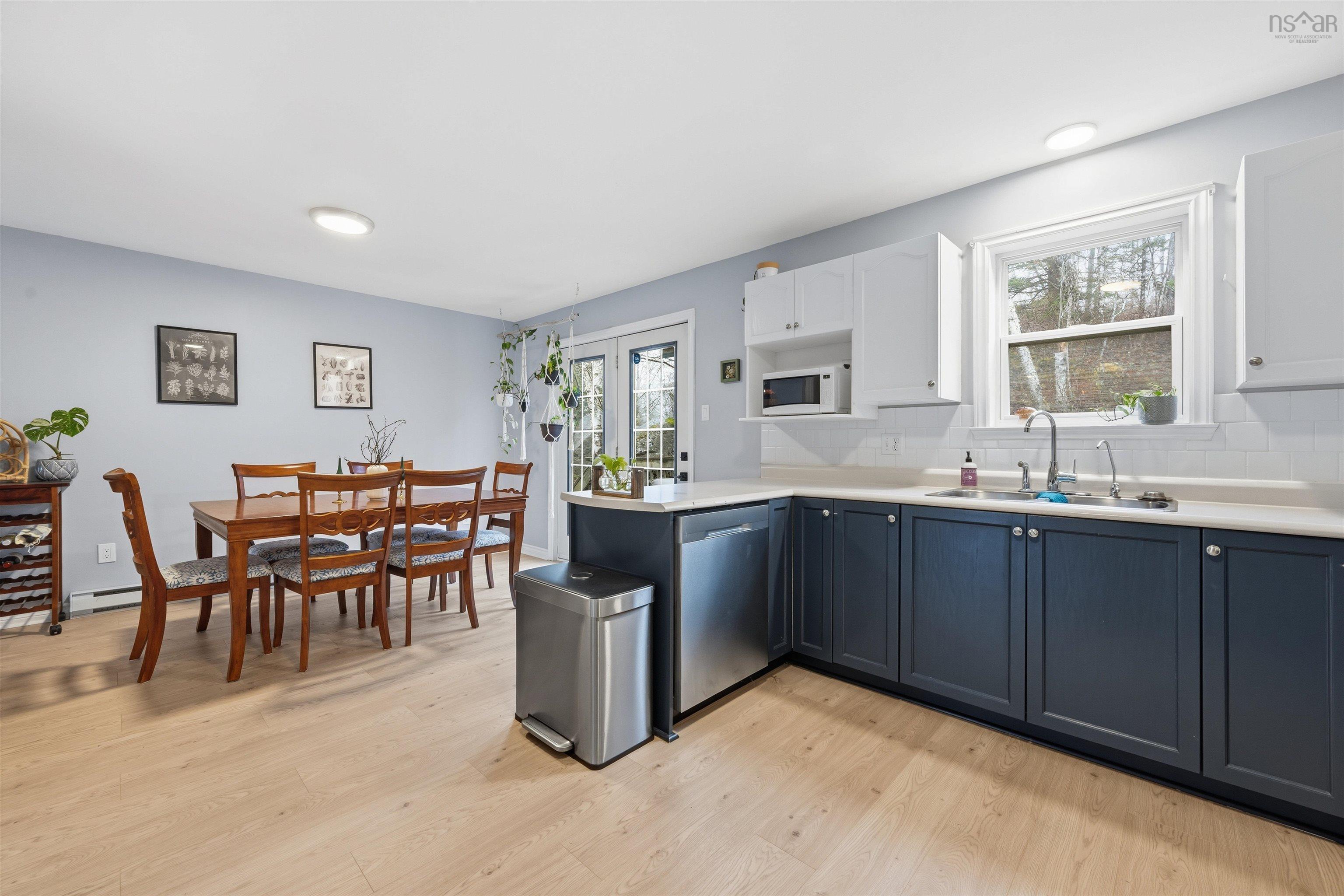 View image 16