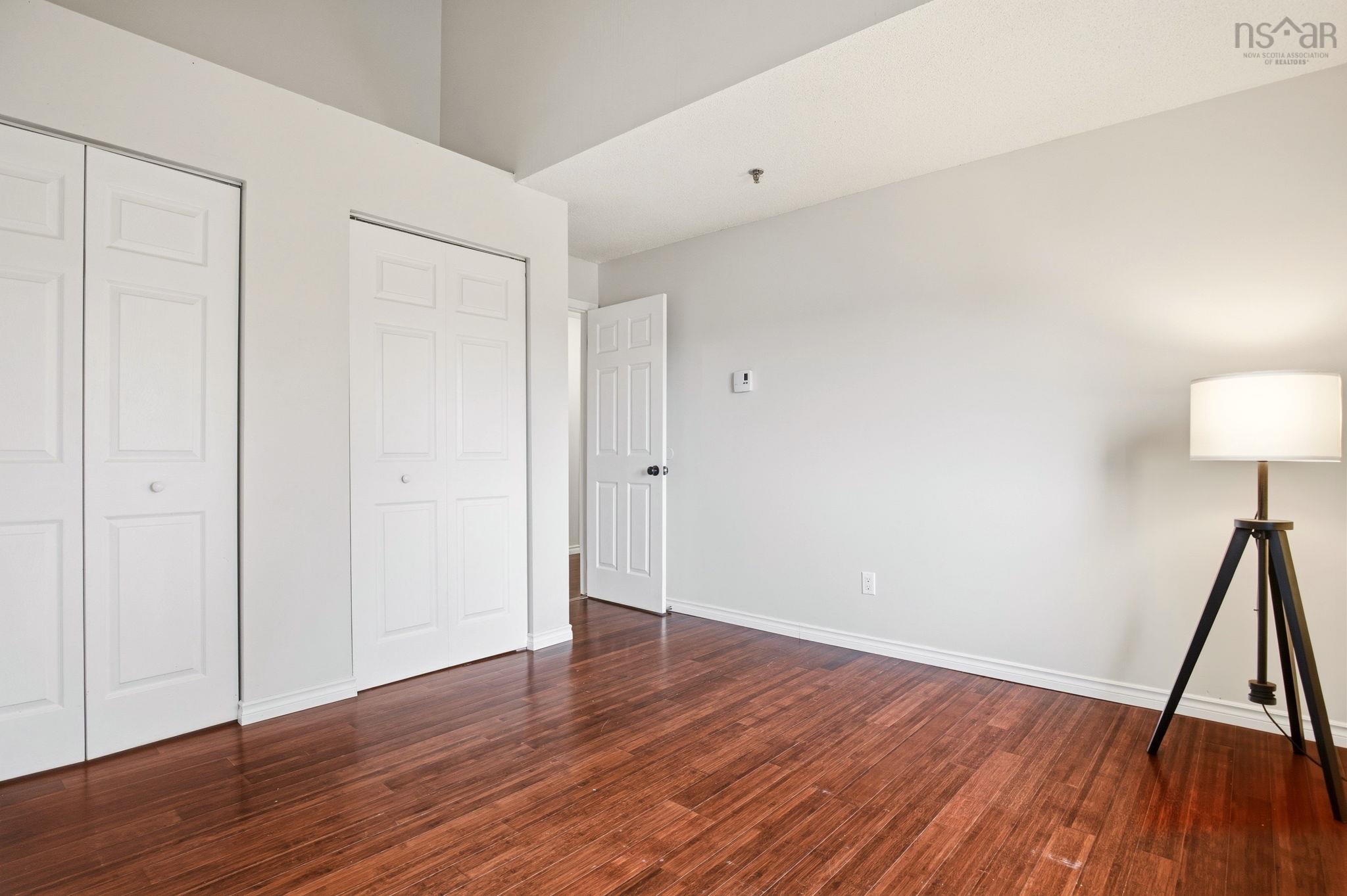View image 18