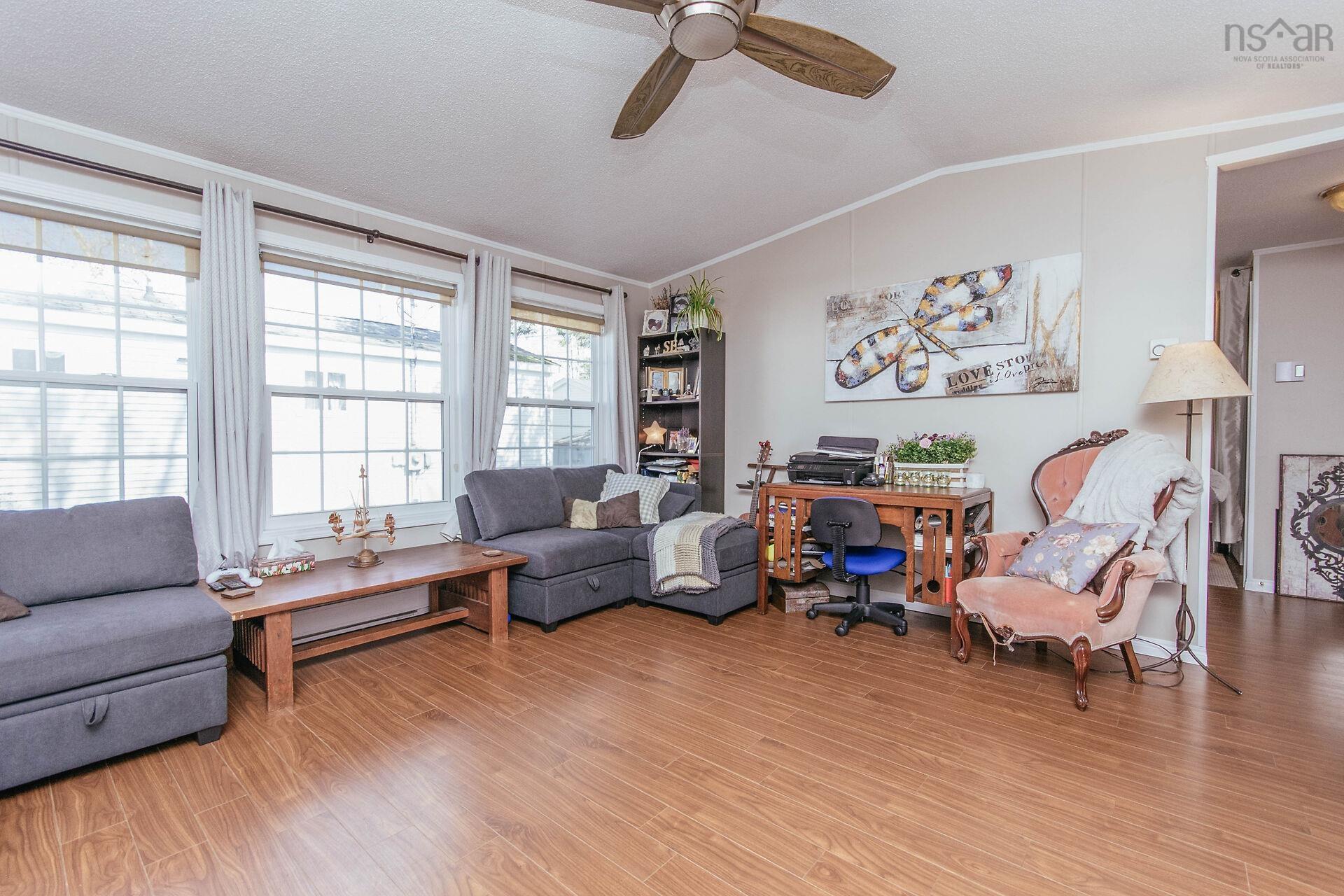 View image 17